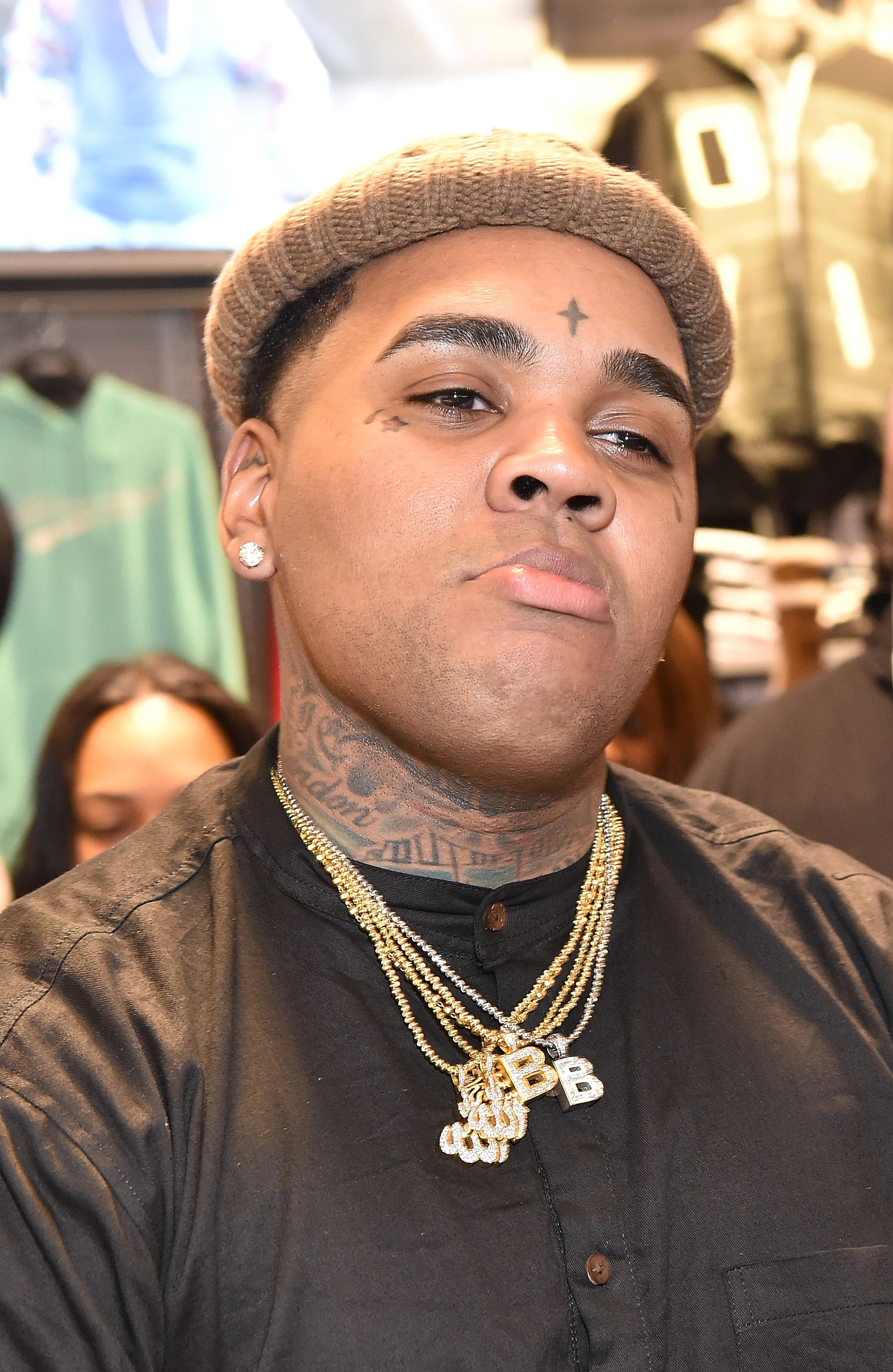 Kevin Gates, Stern warning, Police officers' message, Intense video, 1960x3000 HD Phone