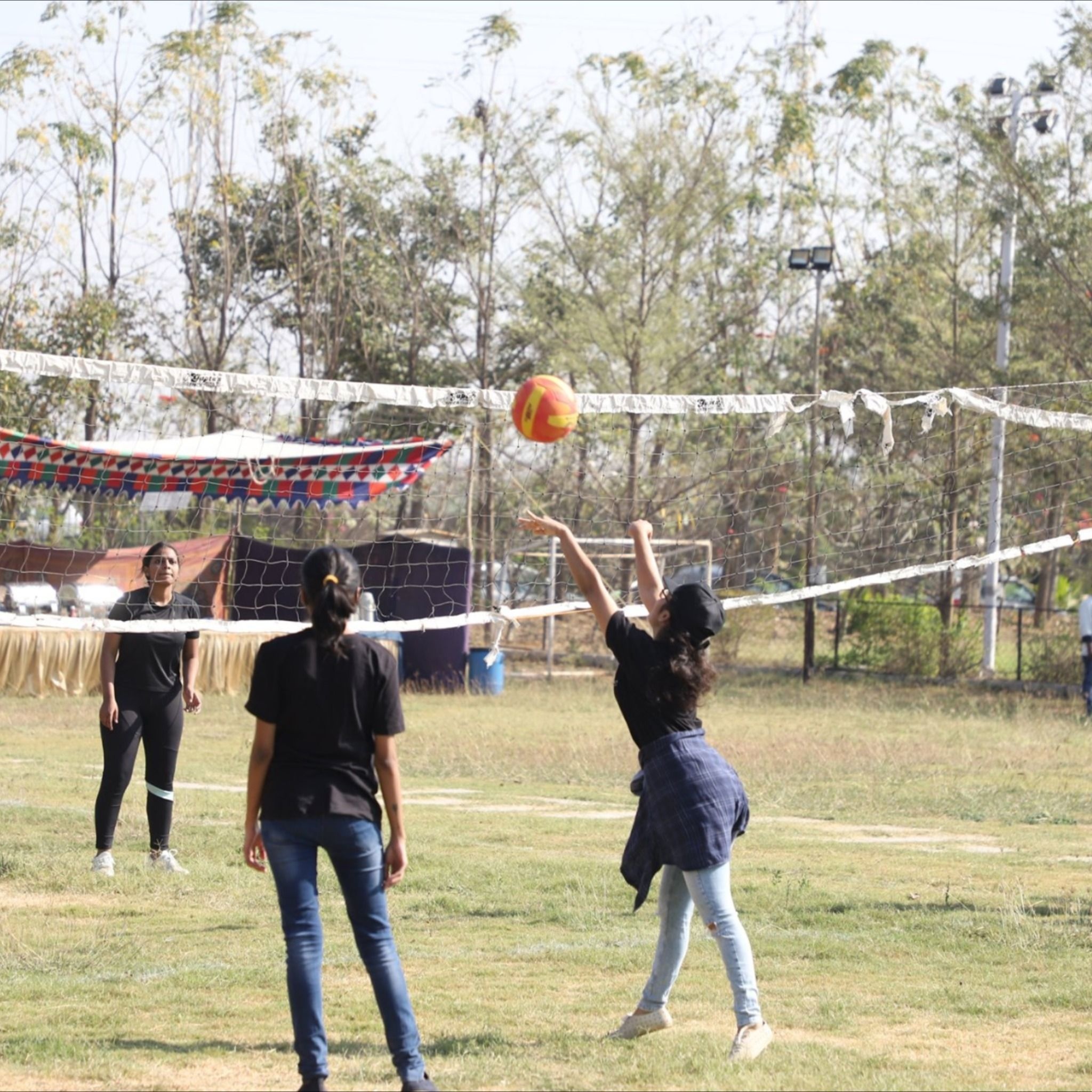 Throwball: Throwball Game, Women's Sports, Court For Amateurs and Beginners, Throwball Ideas. 2050x2050 HD Wallpaper.