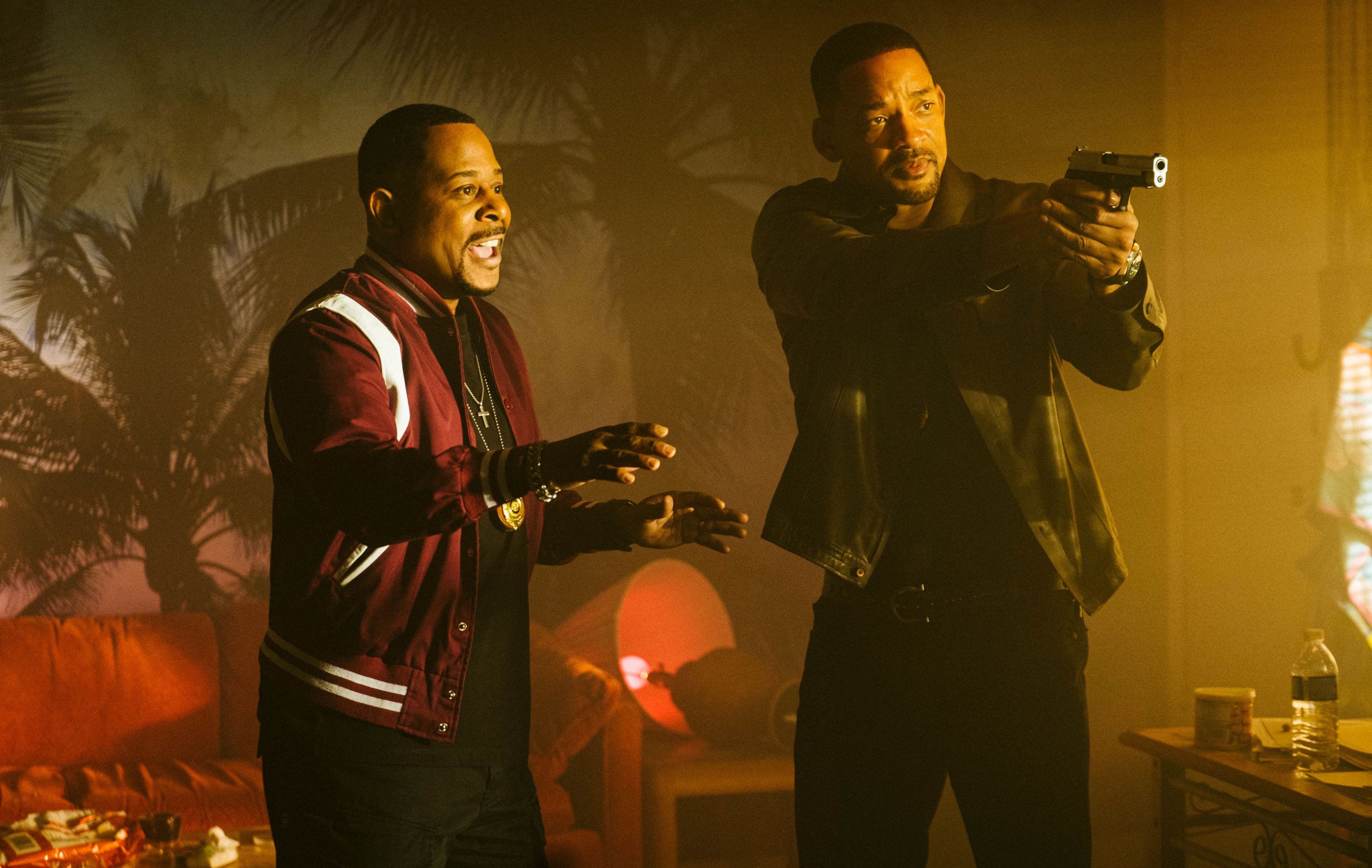 Martin Lawrence in Bad Boys for Life, Hilarious banter, Comedic chemistry, High-stakes mission, 3000x1900 HD Desktop