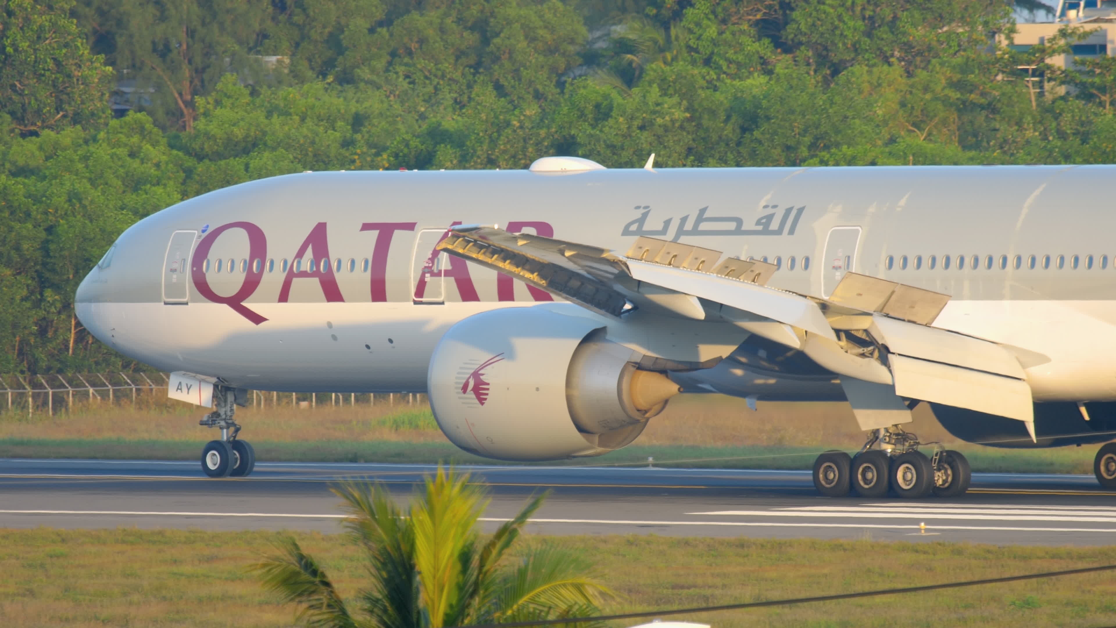 Qatar Airways, Travels, Post-landing roll, Vecteezy footage, 3840x2160 4K Desktop