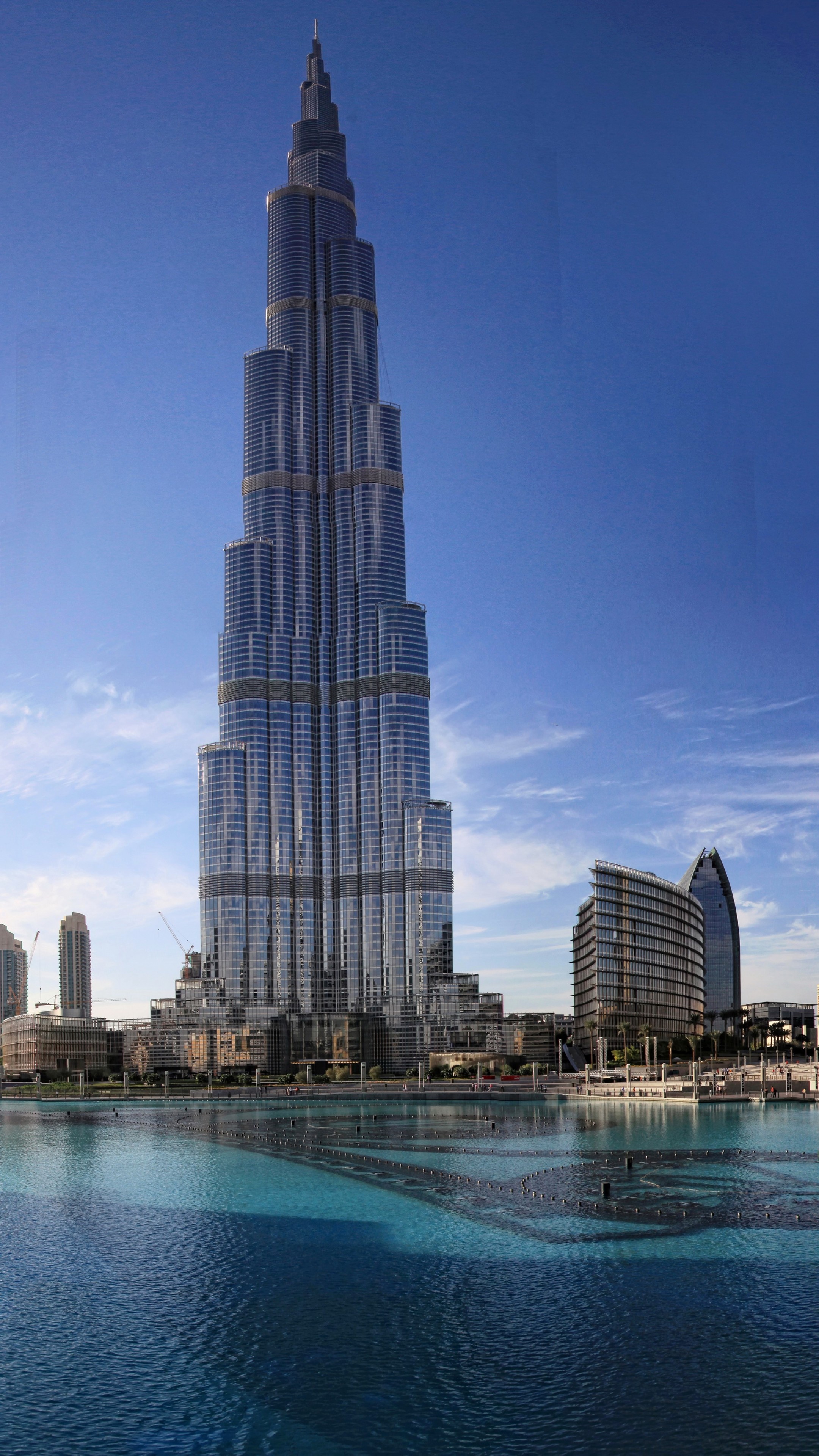 Халиф телефон. Бурдж-Халифа Дубай. Башня Бурдж Халифа в Дубае. Бурдж Халифа Sky. Скай Тауэр Дубай.
