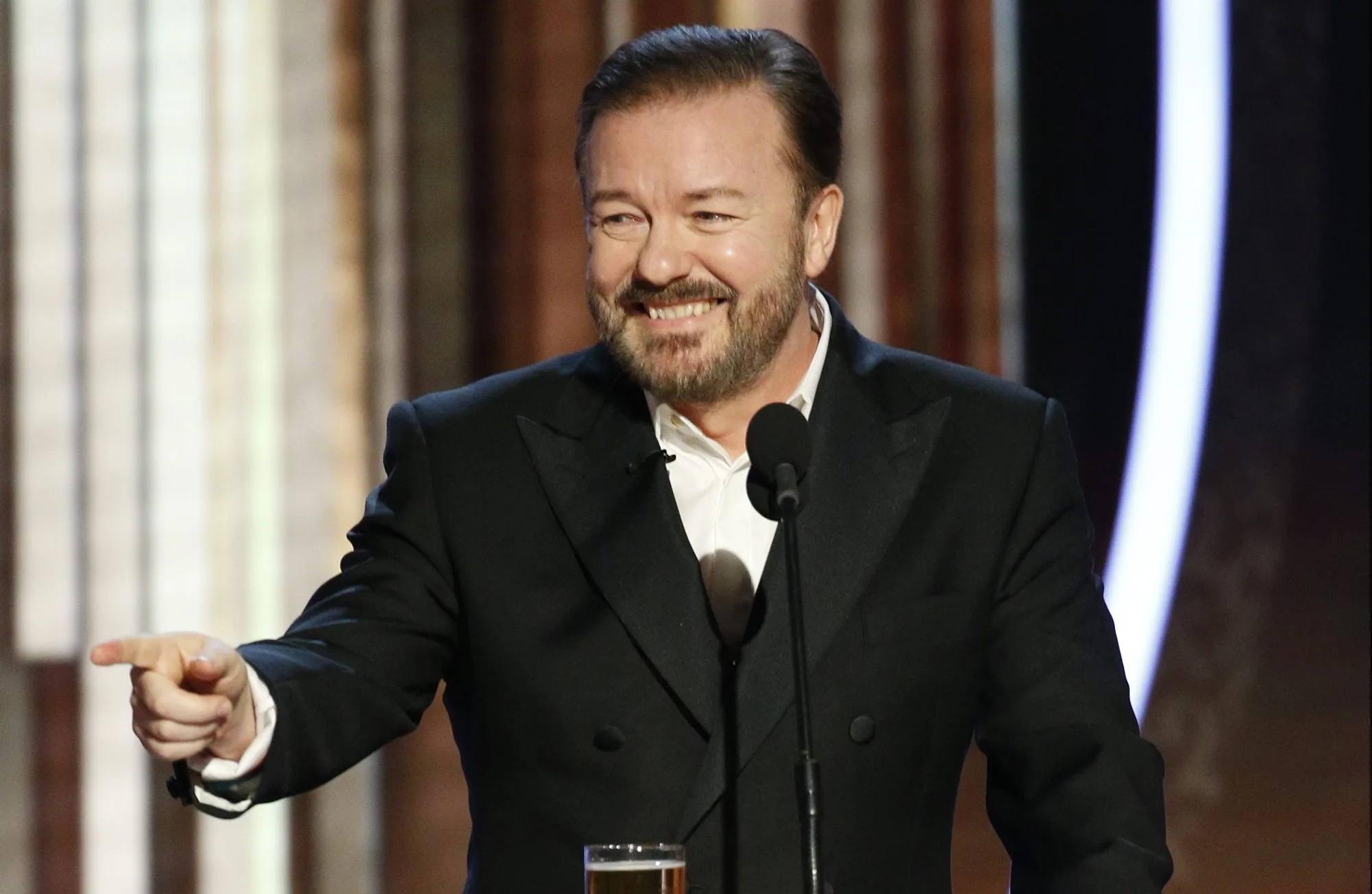 Ricky Gervais, Oscars 2021, Hilarious trolls, Entertainment news, 2010x1310 HD Desktop
