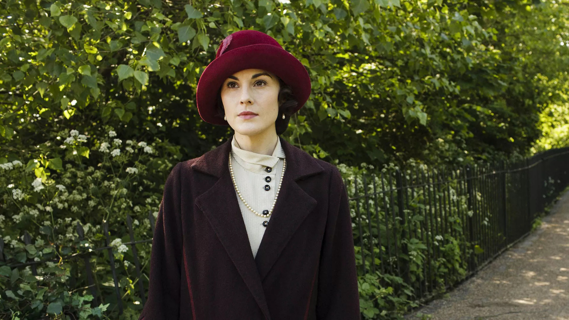 Michelle Dockery: Lady Mary Josephine Crawley, The eldest daughter of Lord and Lady Grantham, Downton Abbey. 1920x1080 Full HD Background.