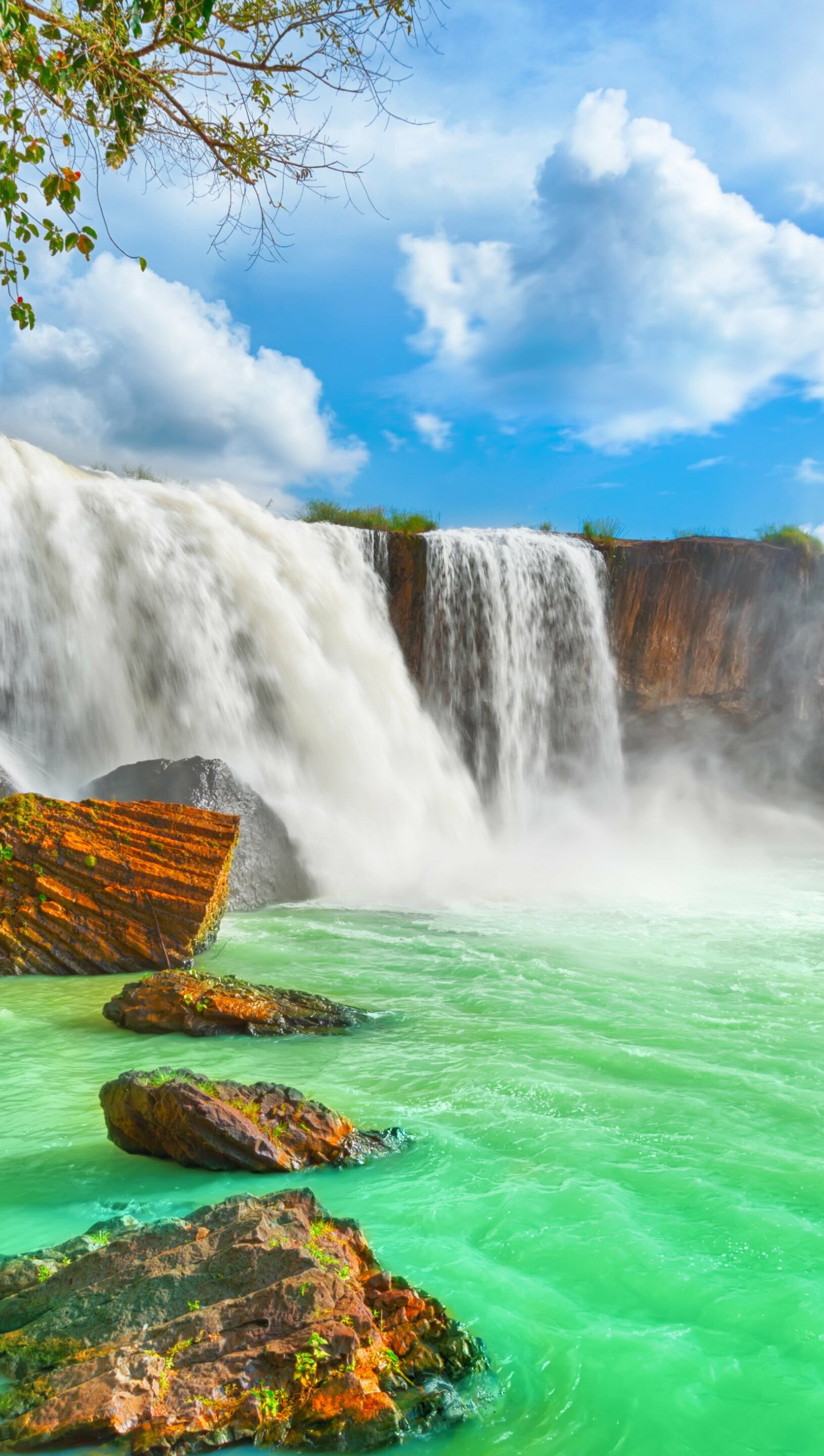 Waterfall: Dray Nur, Dak Lak Province, Thailand, Stream. 1630x2880 HD Background.