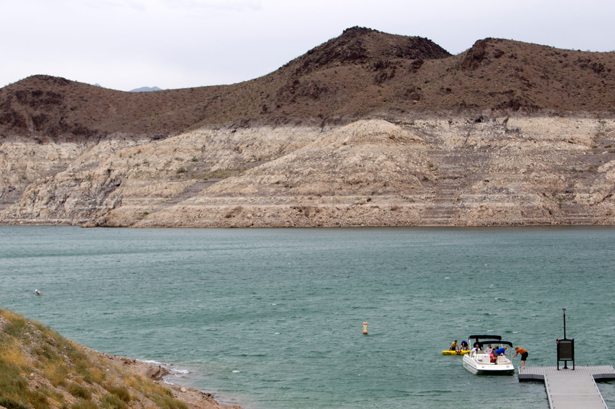 Lake Mead, Extreme drought conditions, Record low levels, New York Times coverage, 2050x1370 HD Desktop