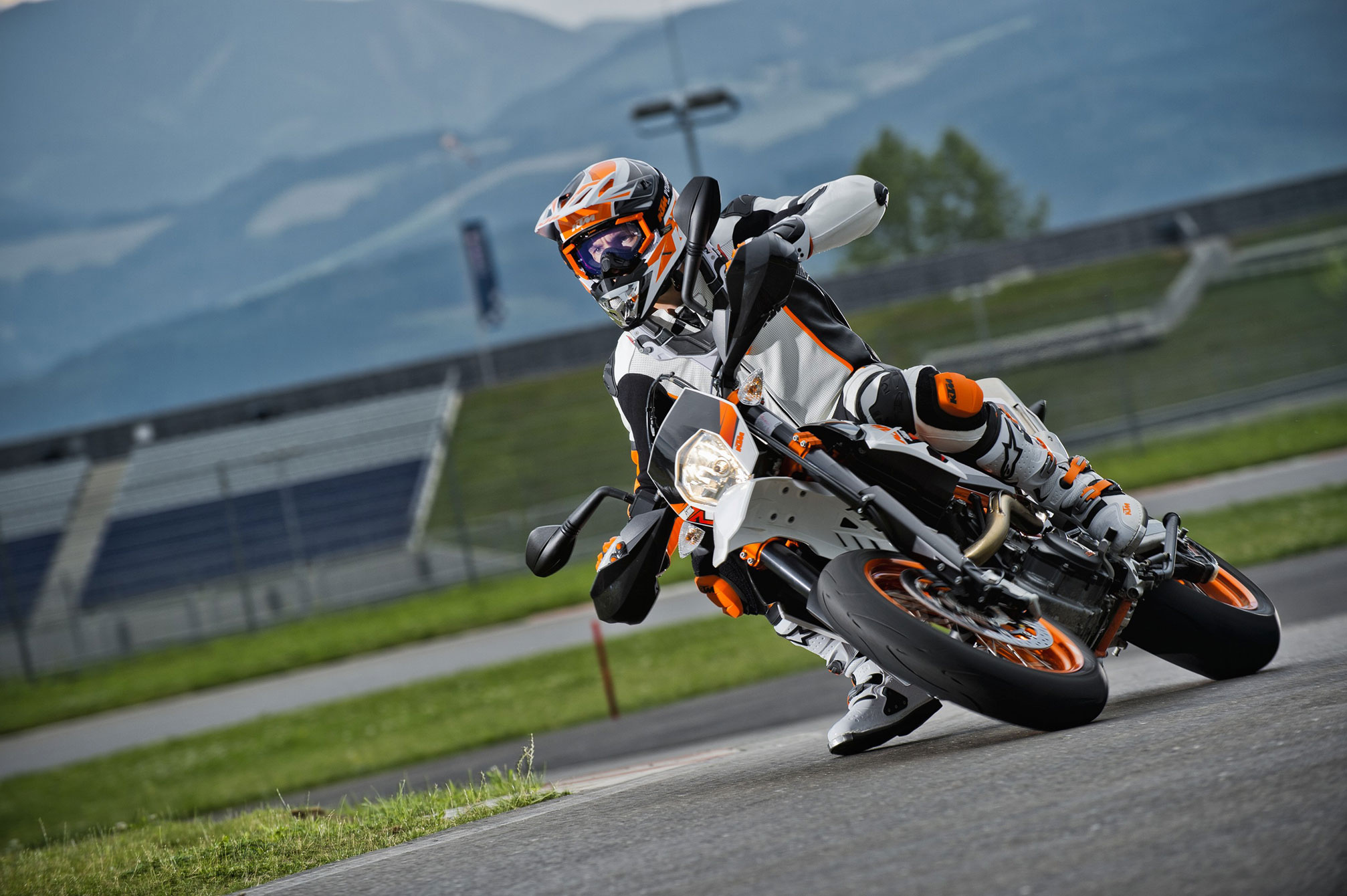 KTM 690 SMC, 2014 model, Motorcycle review, Off-road bike, 2020x1340 HD Desktop