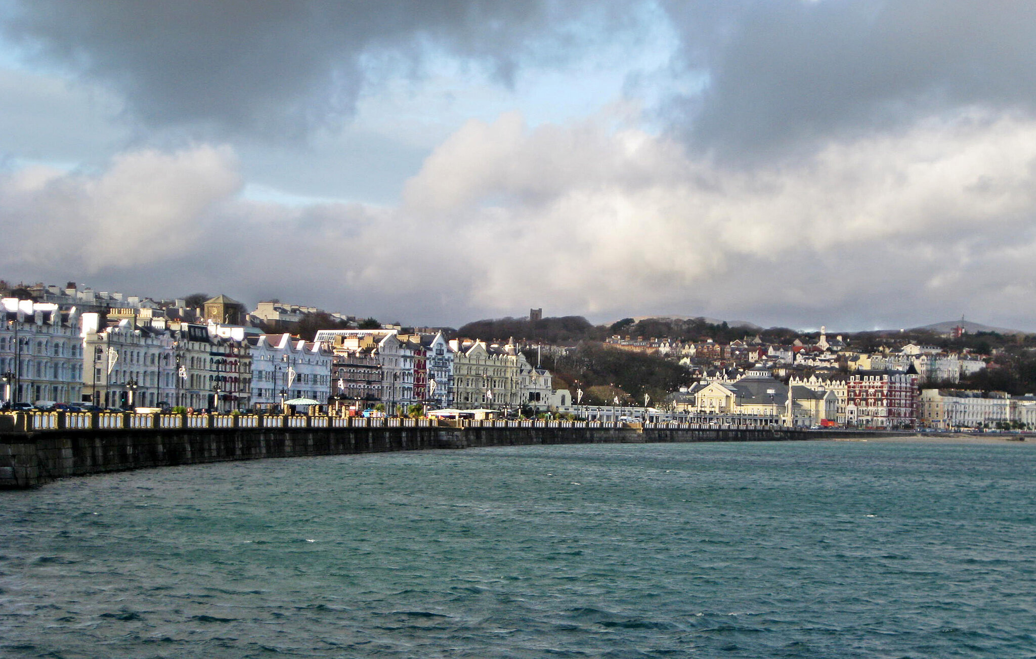 Douglas, Isle of Man, Adventurous spirit, Scenic landscapes, Ocean views, 2050x1310 HD Desktop
