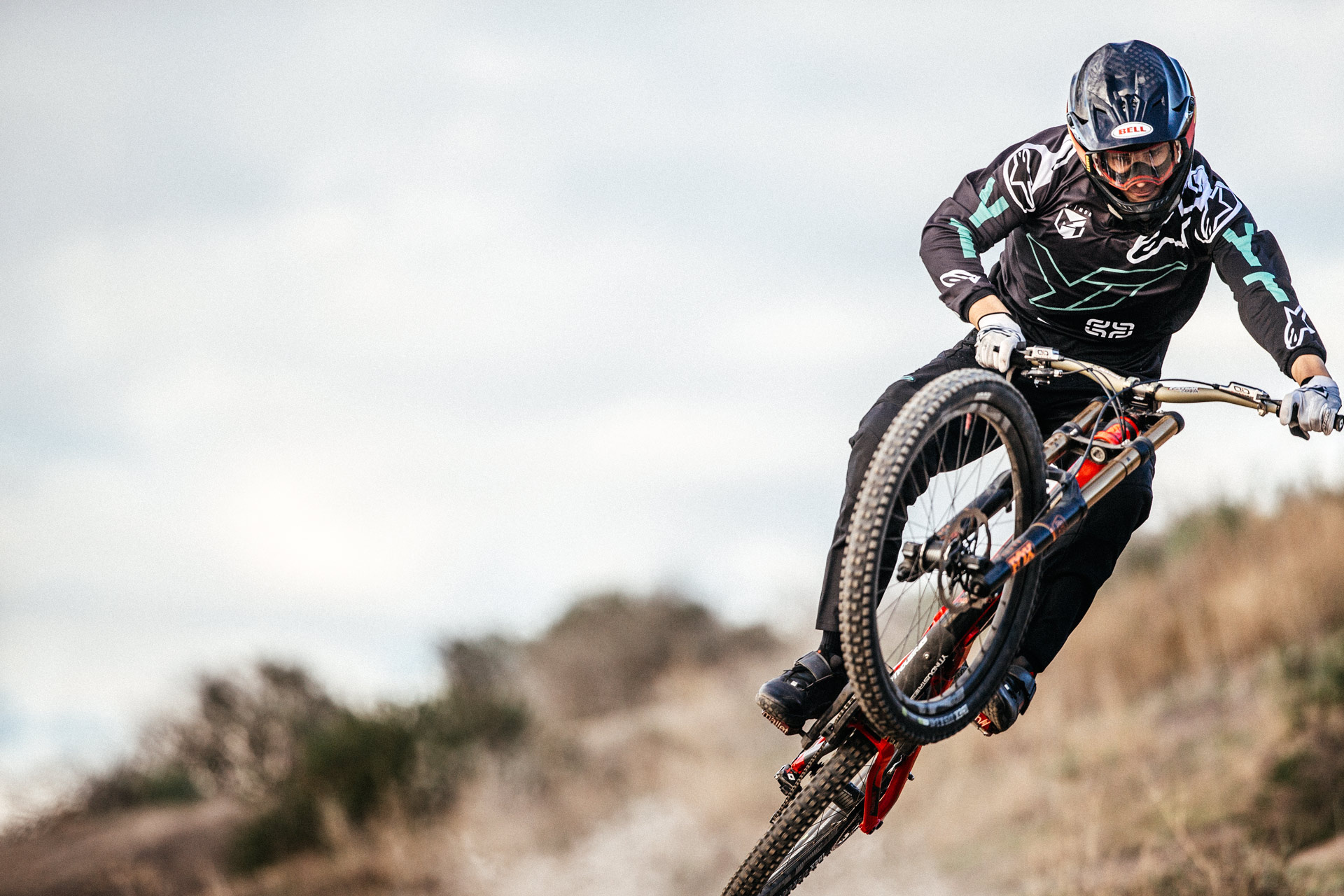 YT Bikes, Aaron Gwin, Young talent, Downhill world cup, 1920x1280 HD Desktop