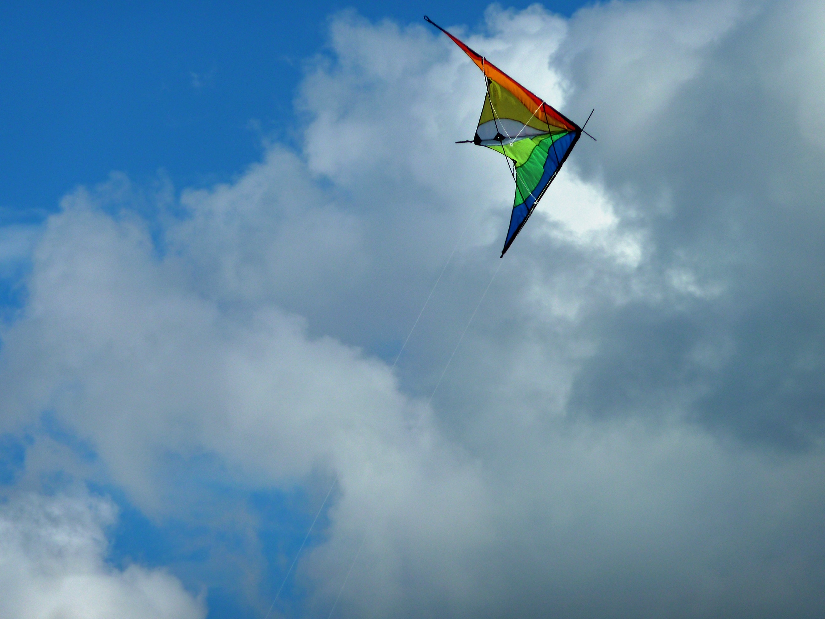Kite Sports: Cloud, Sky, Kite sports, The modern single line delta kite, An eye-catching spectacle. 2650x1990 HD Wallpaper.