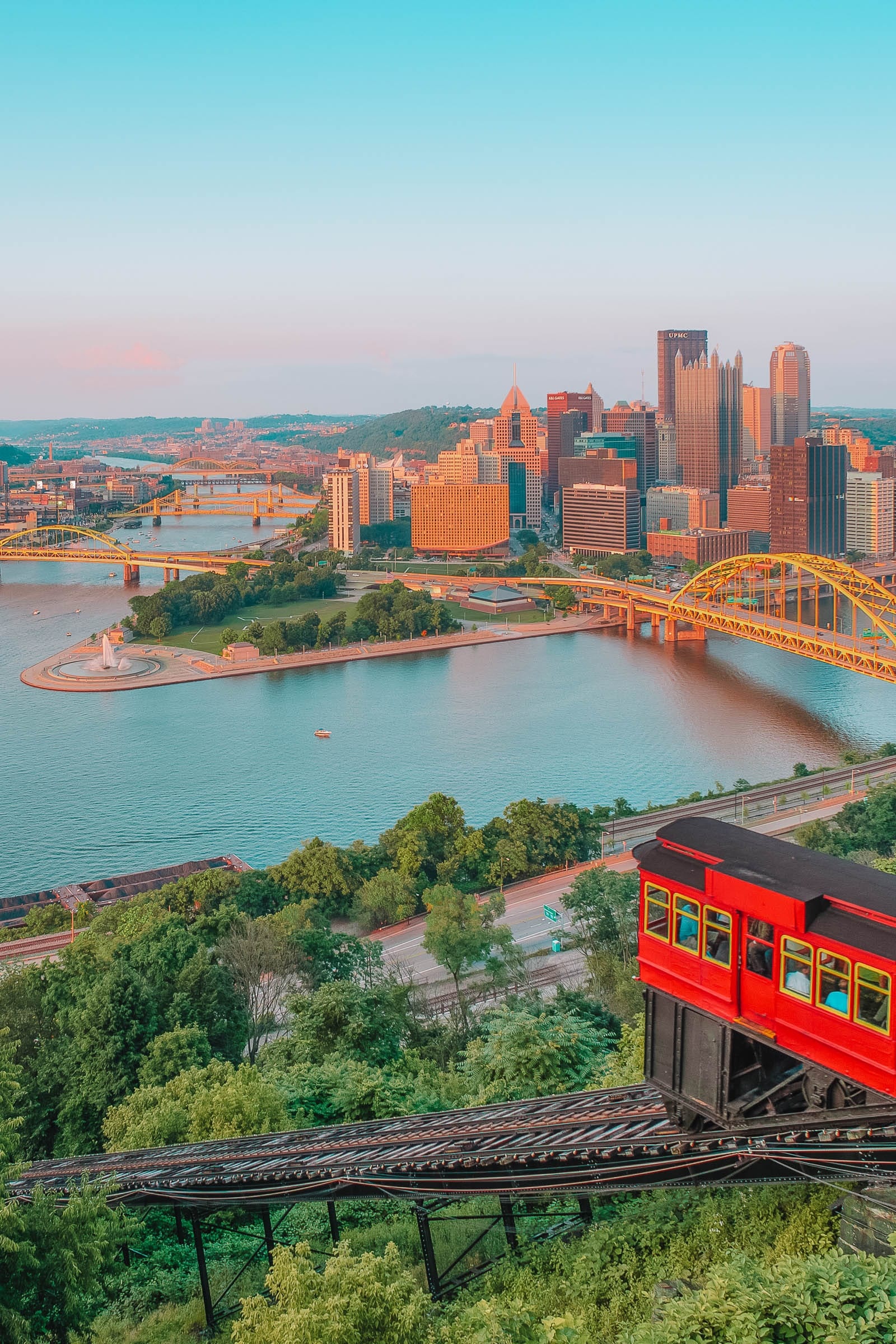 Pittsburgh attractions, Pennsylvania travel, Food photography, Hand luggage, 1600x2400 HD Handy