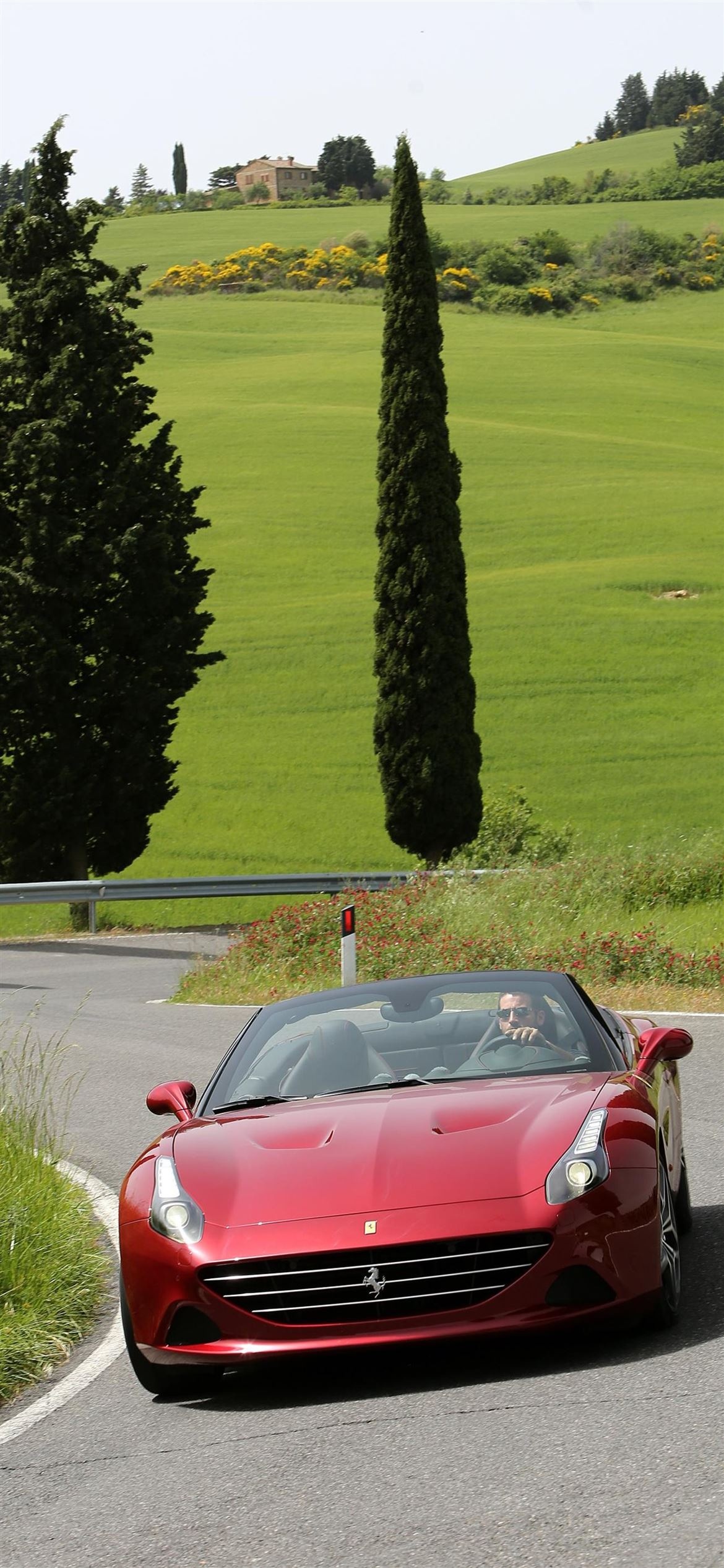 Ferrari California T, iPhone wallpapers, Free download, Auto, 1170x2540 HD Handy