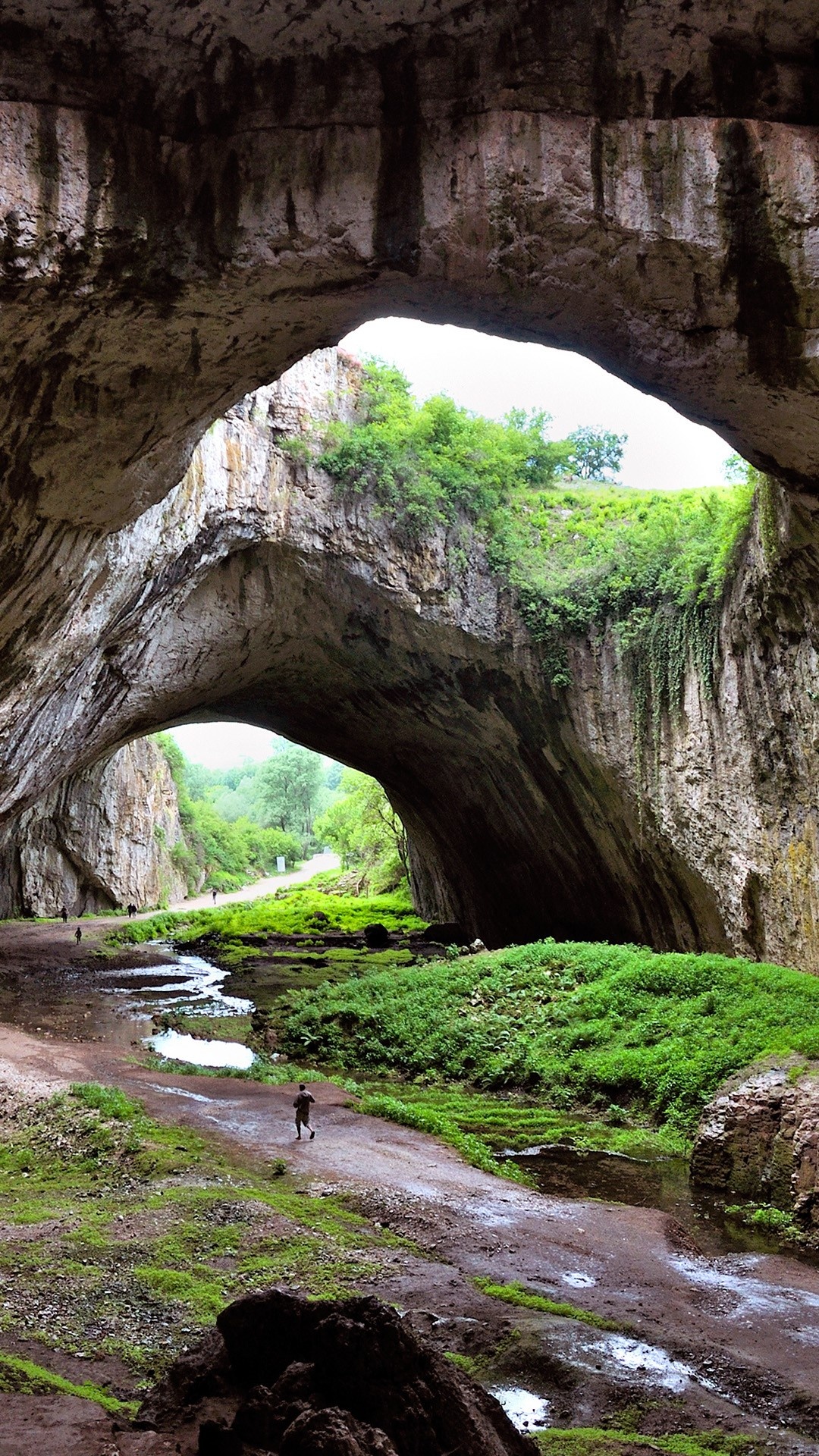 Devetashka cave, Lovech, Windows 10 spotlight, Bulgarian wonder, 1080x1920 Full HD Handy