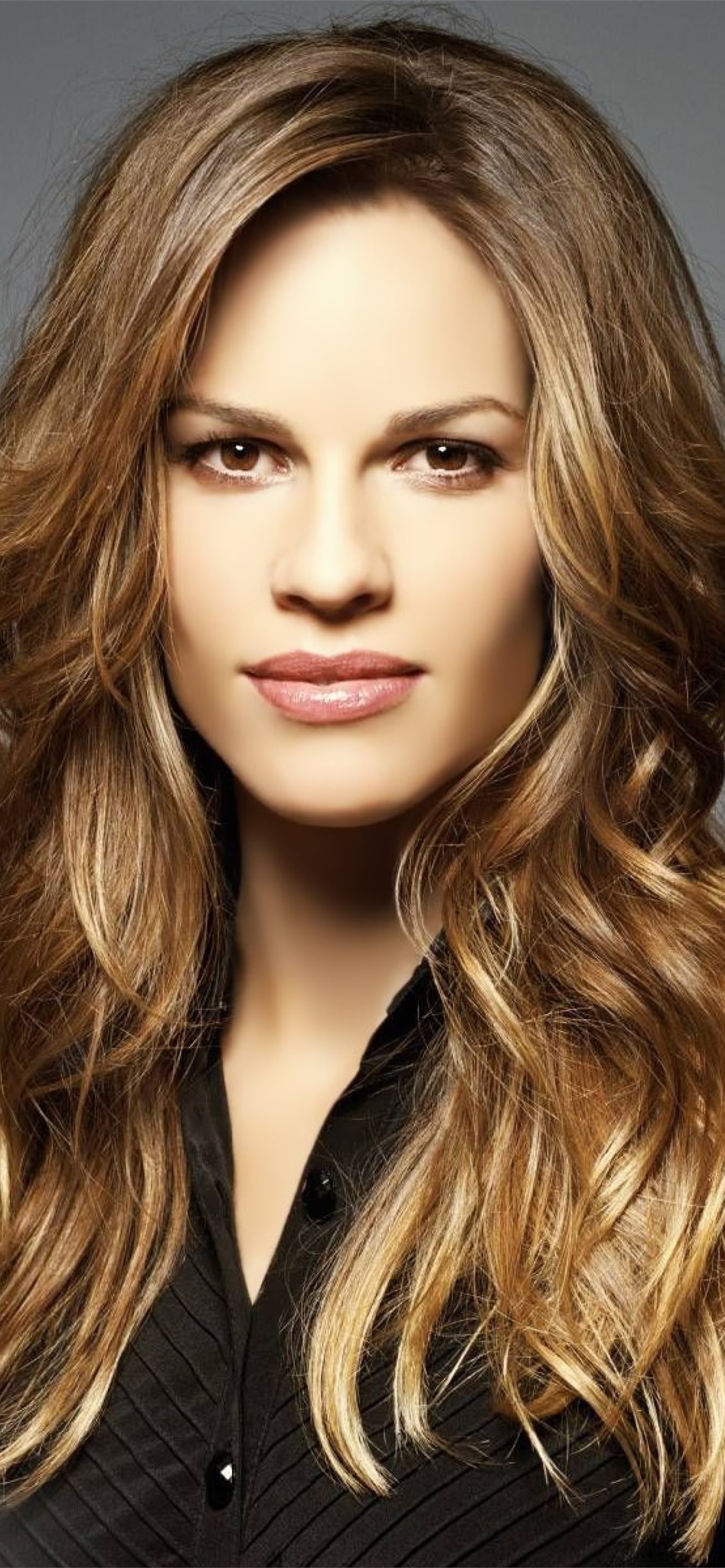 Hilary Swank: A cast member of the popular TV series Beverly Hills 90210. 1290x2780 HD Background.