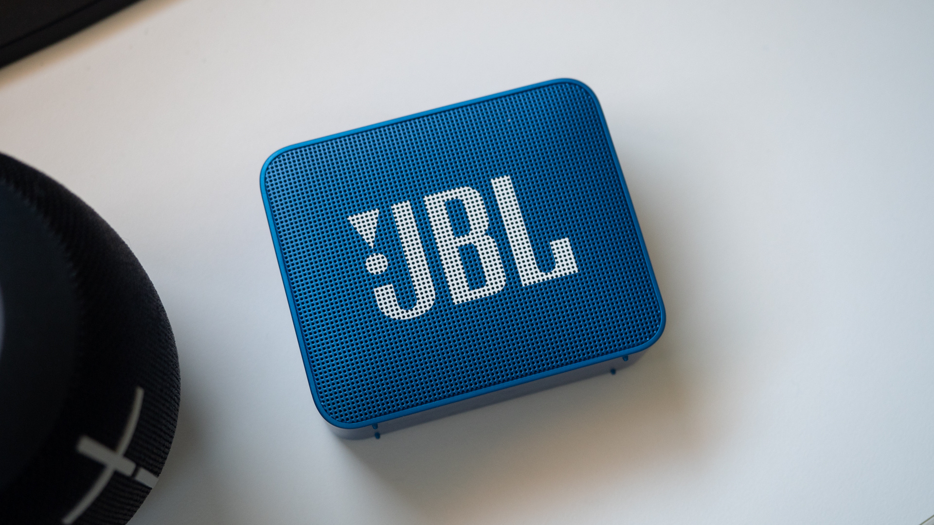 JBL Go 2, Battery level check, Portable audio, Compact design, 1920x1080 Full HD Desktop
