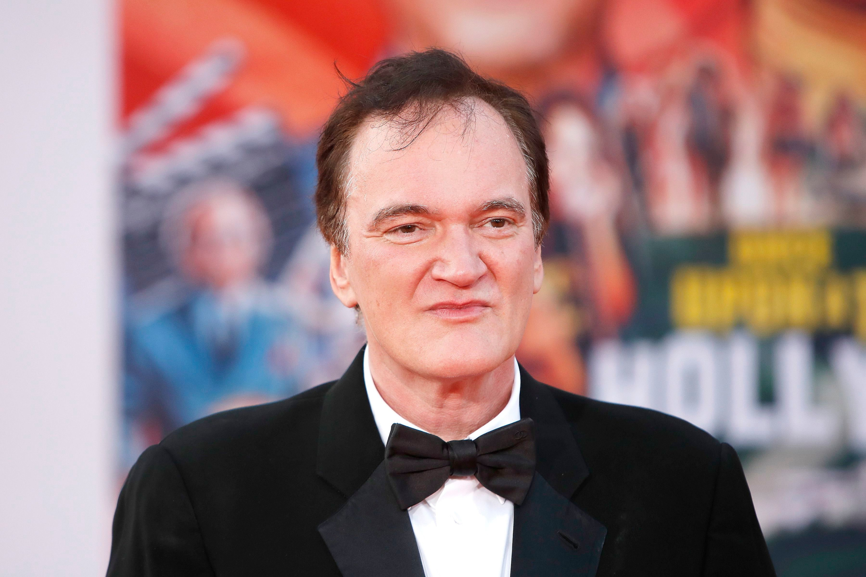 Quentin Tarantino, HD wallpaper, Visual masterpiece, Filmmaker's craft, 3000x2000 HD Desktop