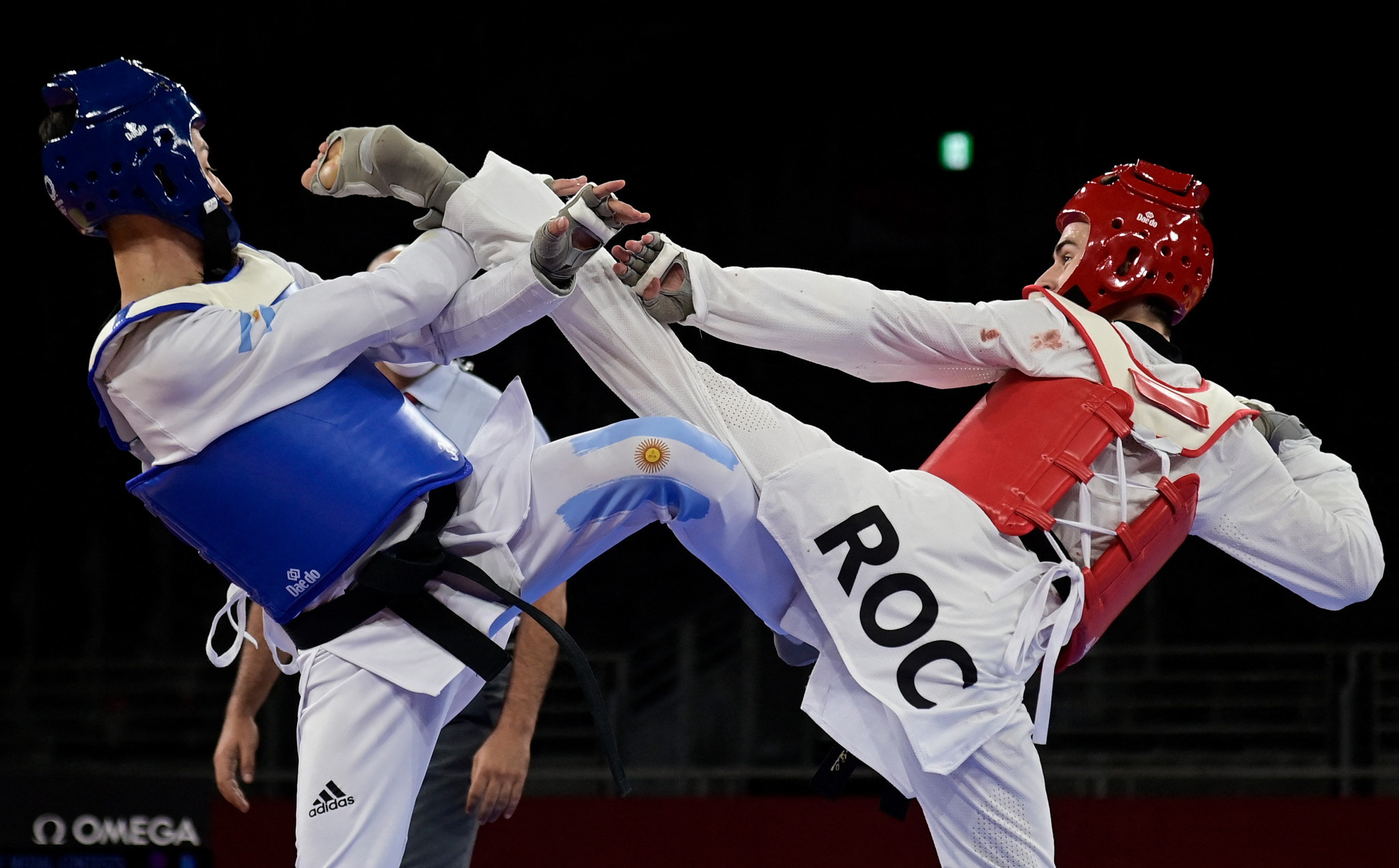 Taekwondo: Mikhail Artamonov vs. Lucas Guzman, 2020 Tokyo Summer Olympics. 2050x1280 HD Wallpaper.