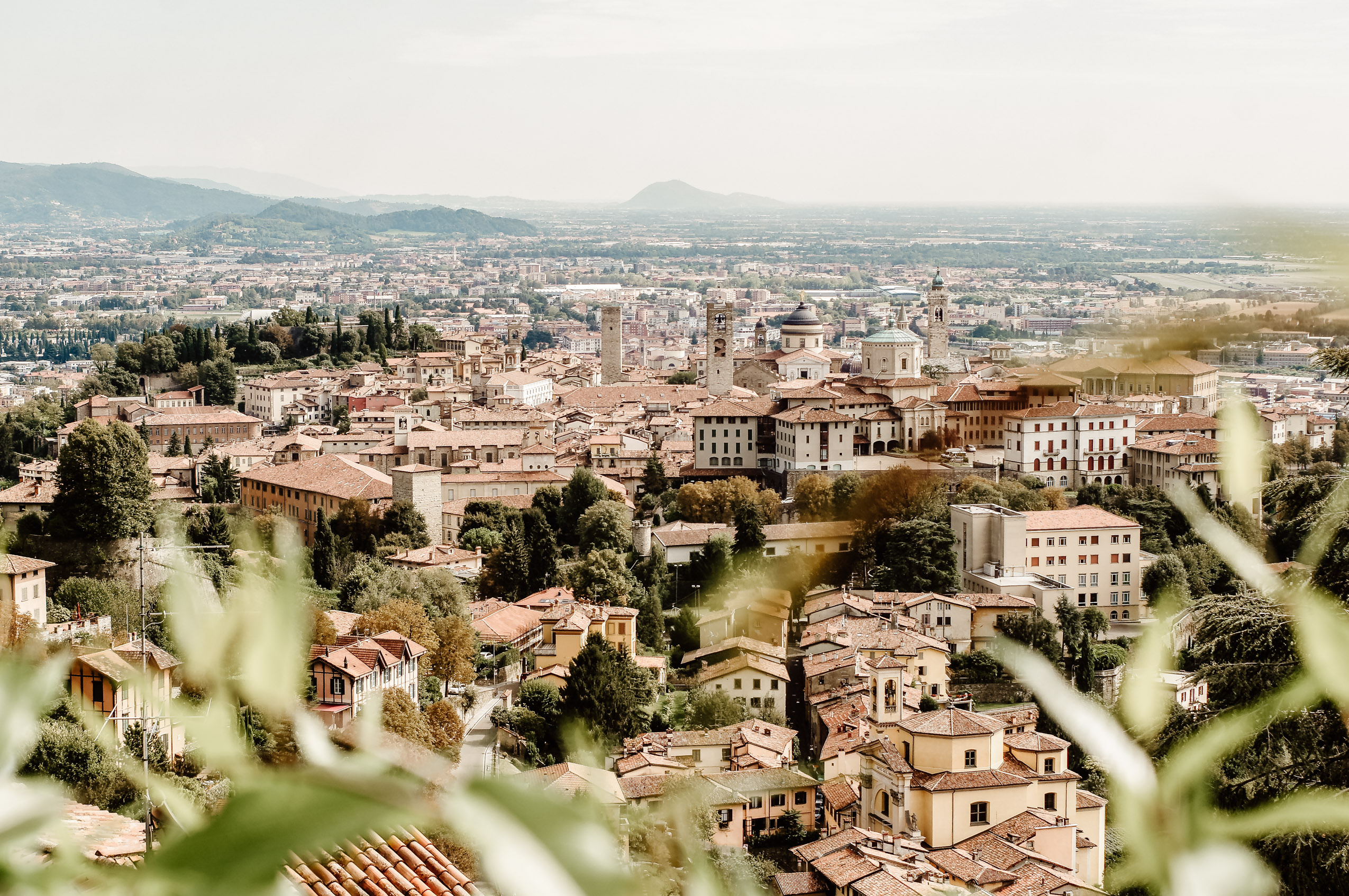 Lombardy, Bergamo, Italy, Must-see destinations, 2550x1700 HD Desktop