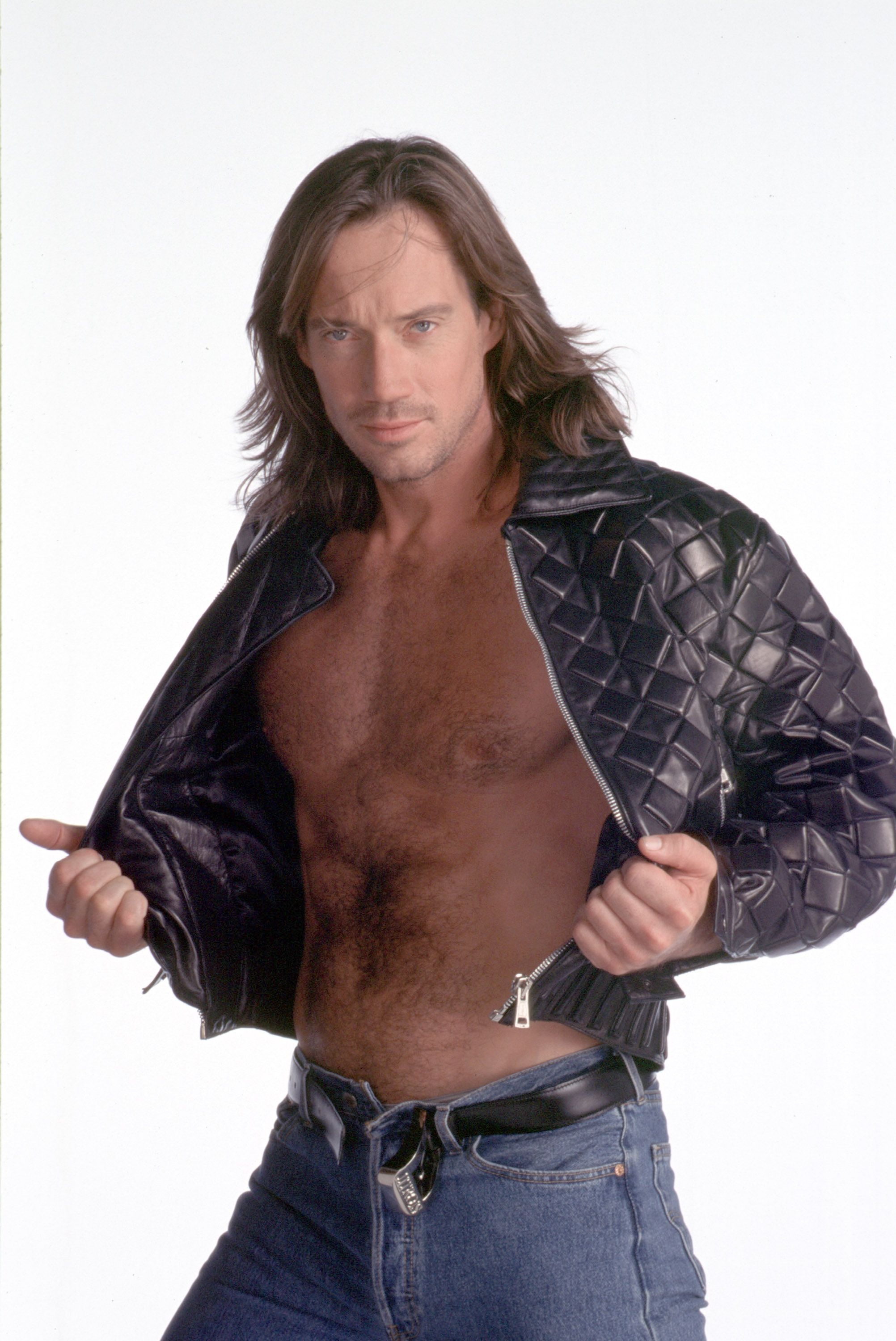 Kevin Sorbo: Sex symbol of the 1990s, American actor of Norwegian descenе on a glossy magazine centerfold. 2010x3000 HD Wallpaper.