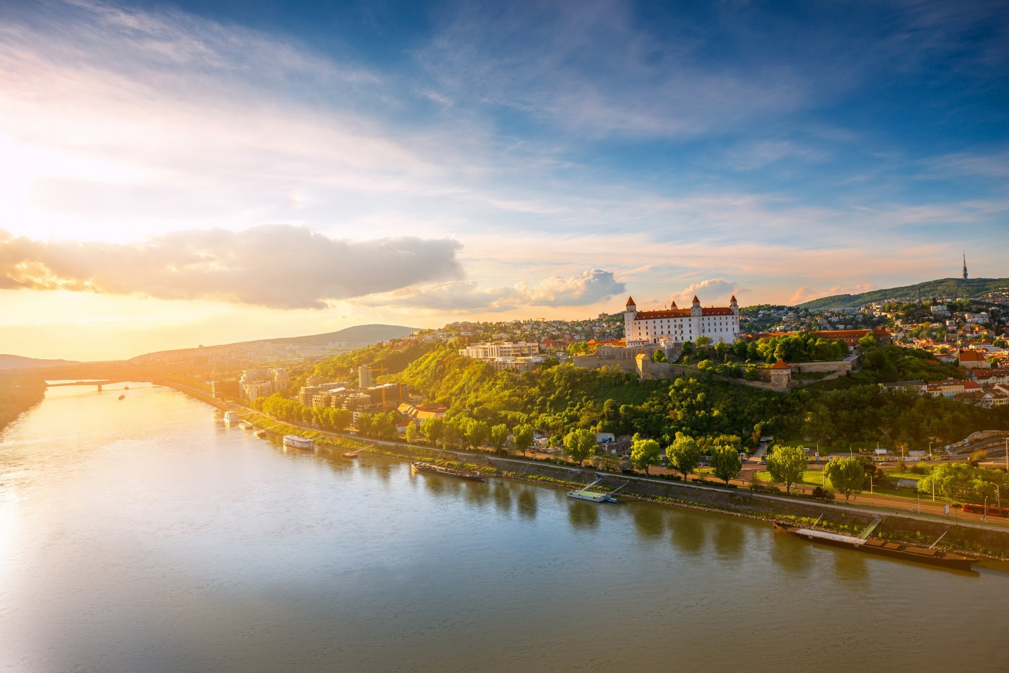Bratislava, Urban wanderings, Top things to do, Travel guide, 2000x1340 HD Desktop