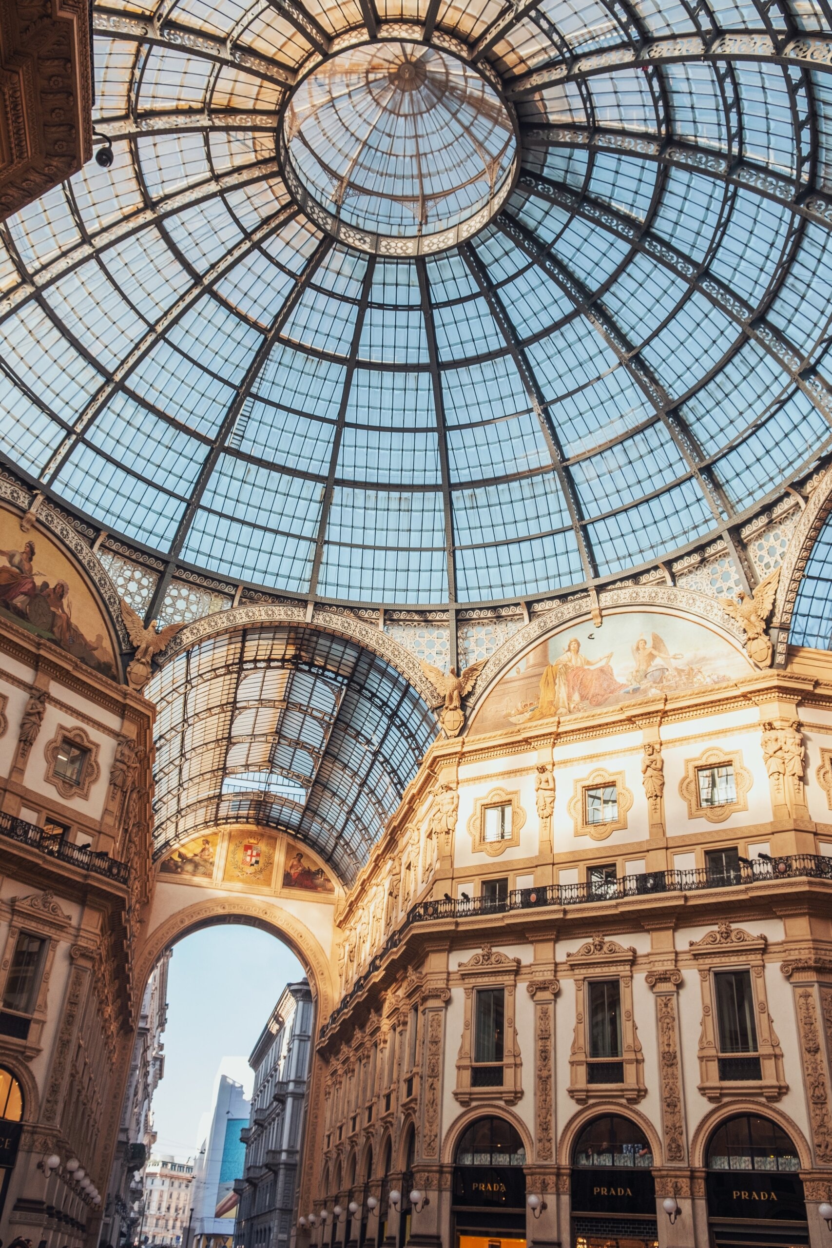 Milan fashion, Italian cuisine, Famous attractions, Cultural exploration, 1710x2560 HD Handy
