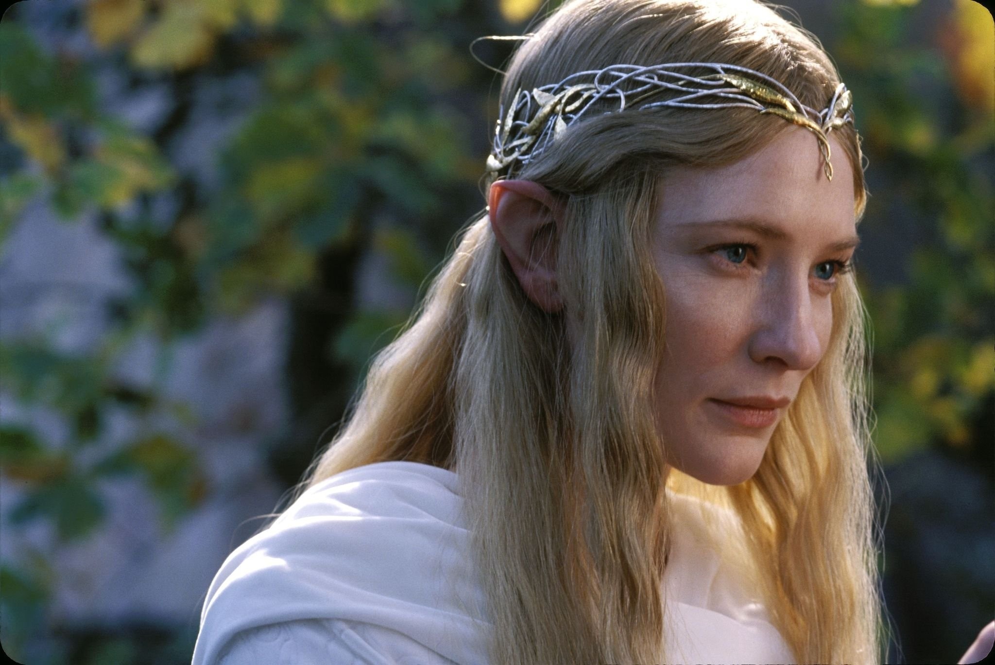 Galadriel: One of the great Elves of Middle-earth, admired for her beauty, intelligence, and power, LOTR. 2050x1370 HD Wallpaper.