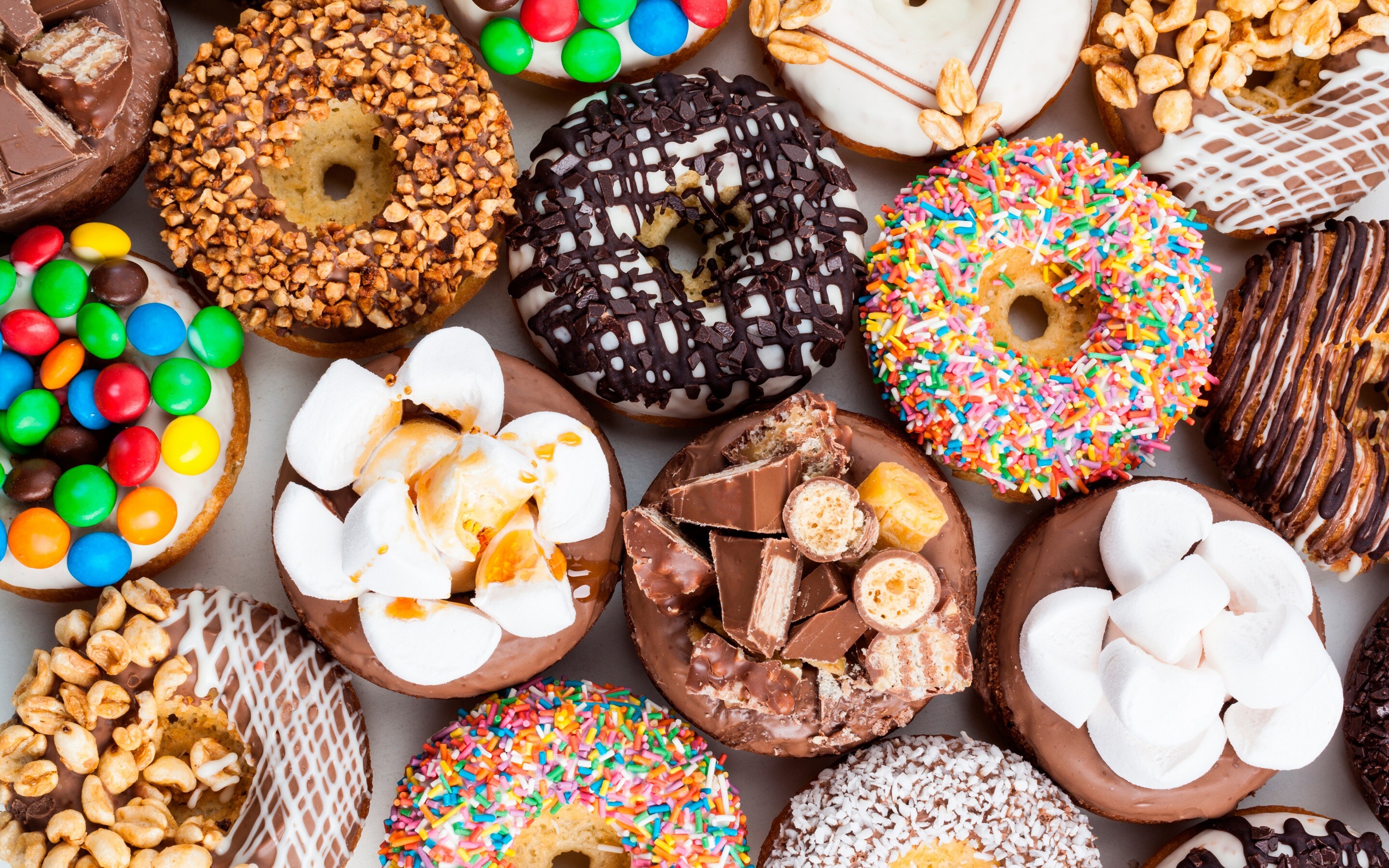 Sweets: Baked goods, Doughnut, One of the most highly-revered American pastries. 2880x1800 HD Wallpaper.