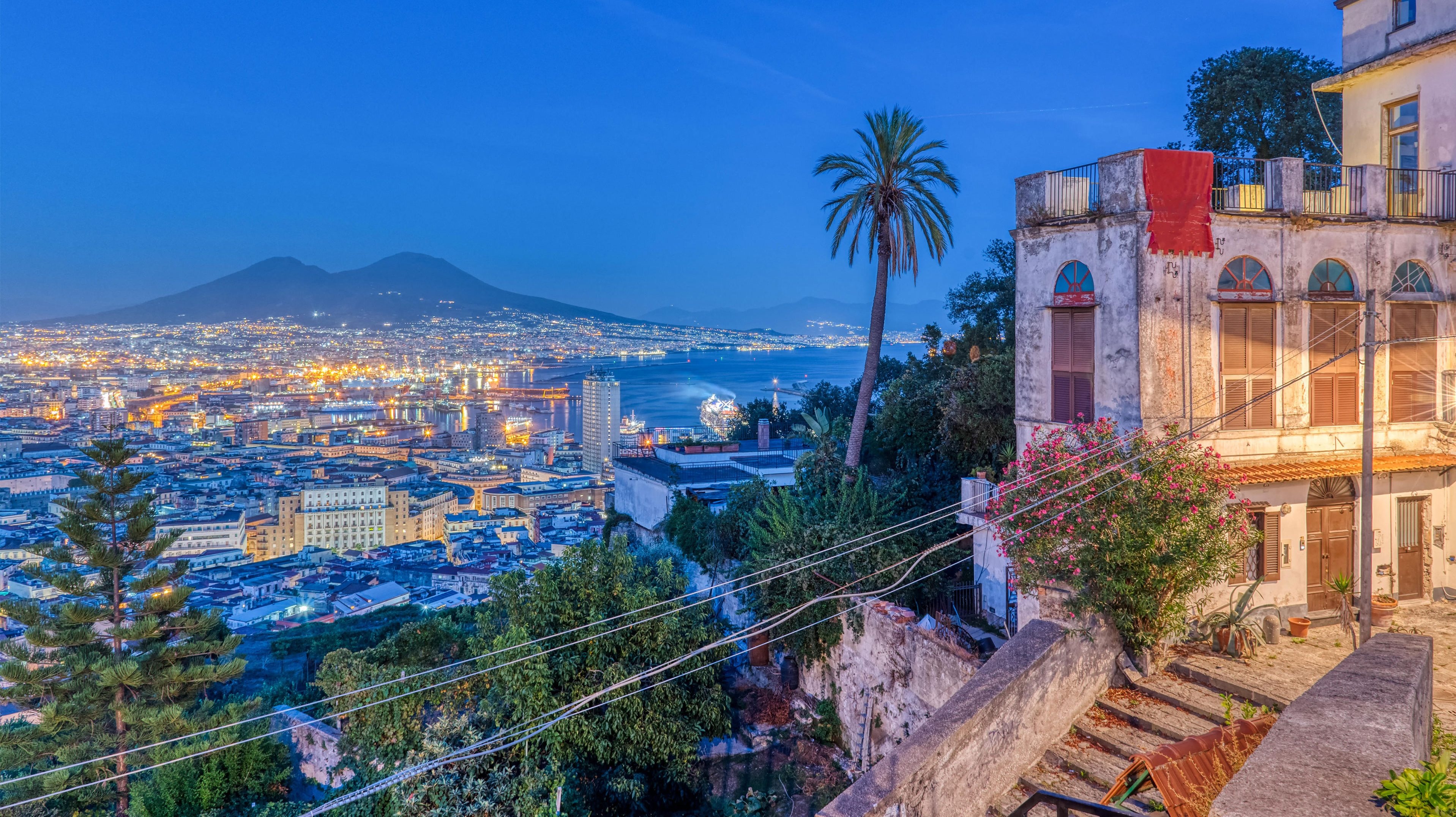 Nightlife guide, Naples, Italy, 3840x2160 HD Desktop