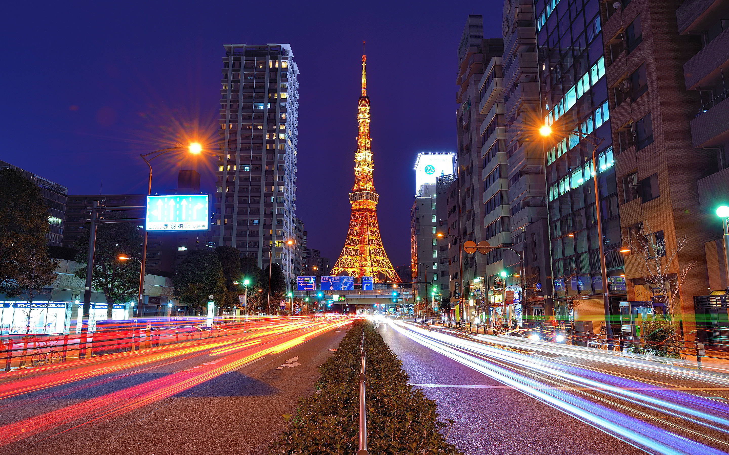 Tokyo Tower, Nighttime charm, Stunning wallpapers, Tokyo nightlife, 2880x1800 HD Desktop