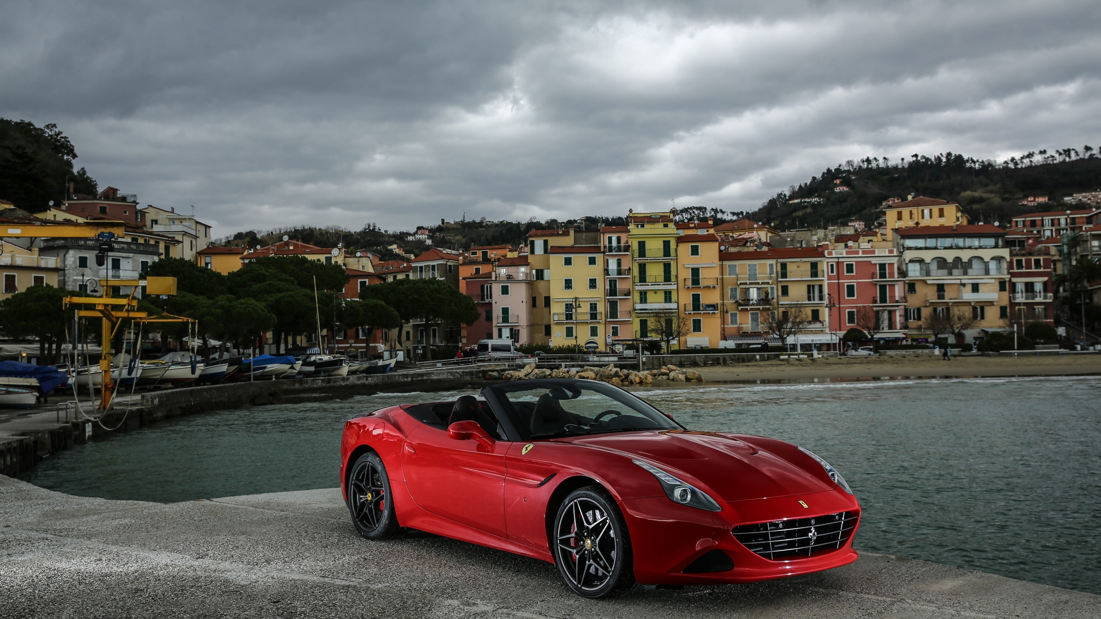 Ferrari California T, Red sports car, High-performance luxury, Attention-grabbing design, 3840x2160 4K Desktop