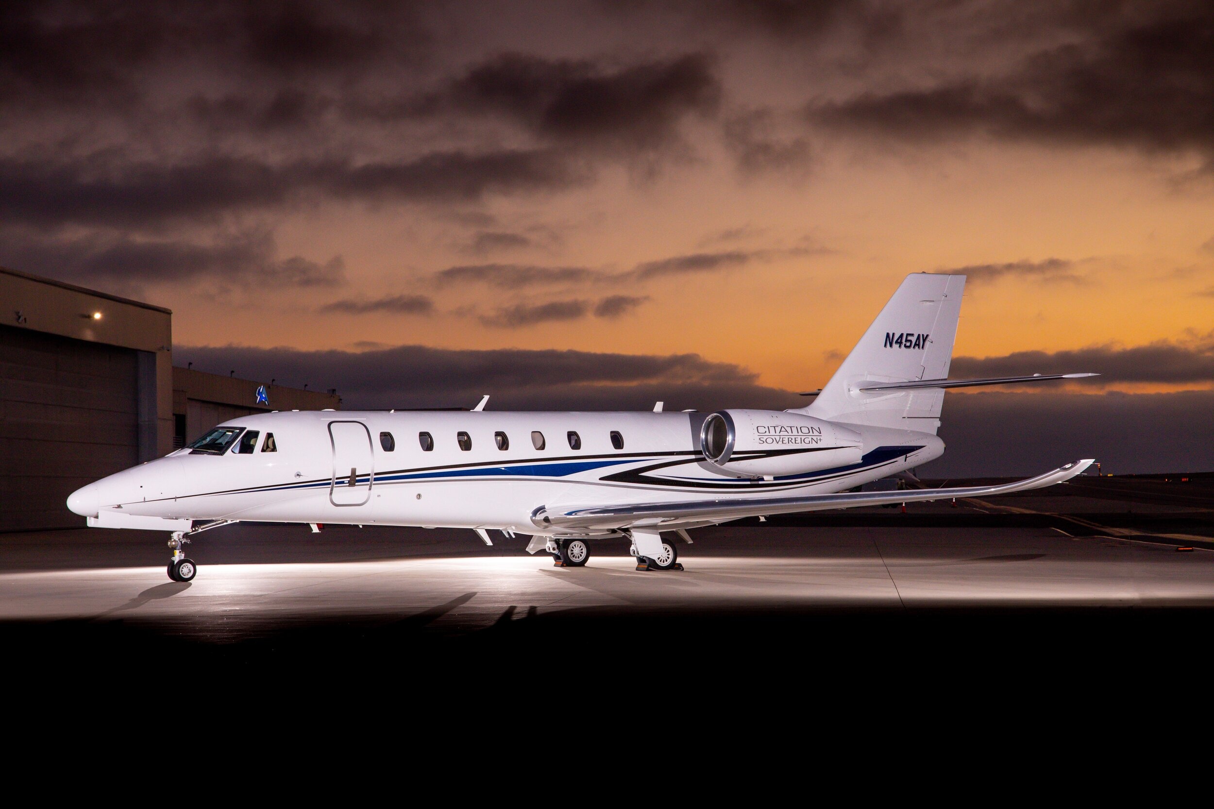 Cessna Citation Sovereign, Luxury travel, Business jet, Elite flying, 2500x1670 HD Desktop