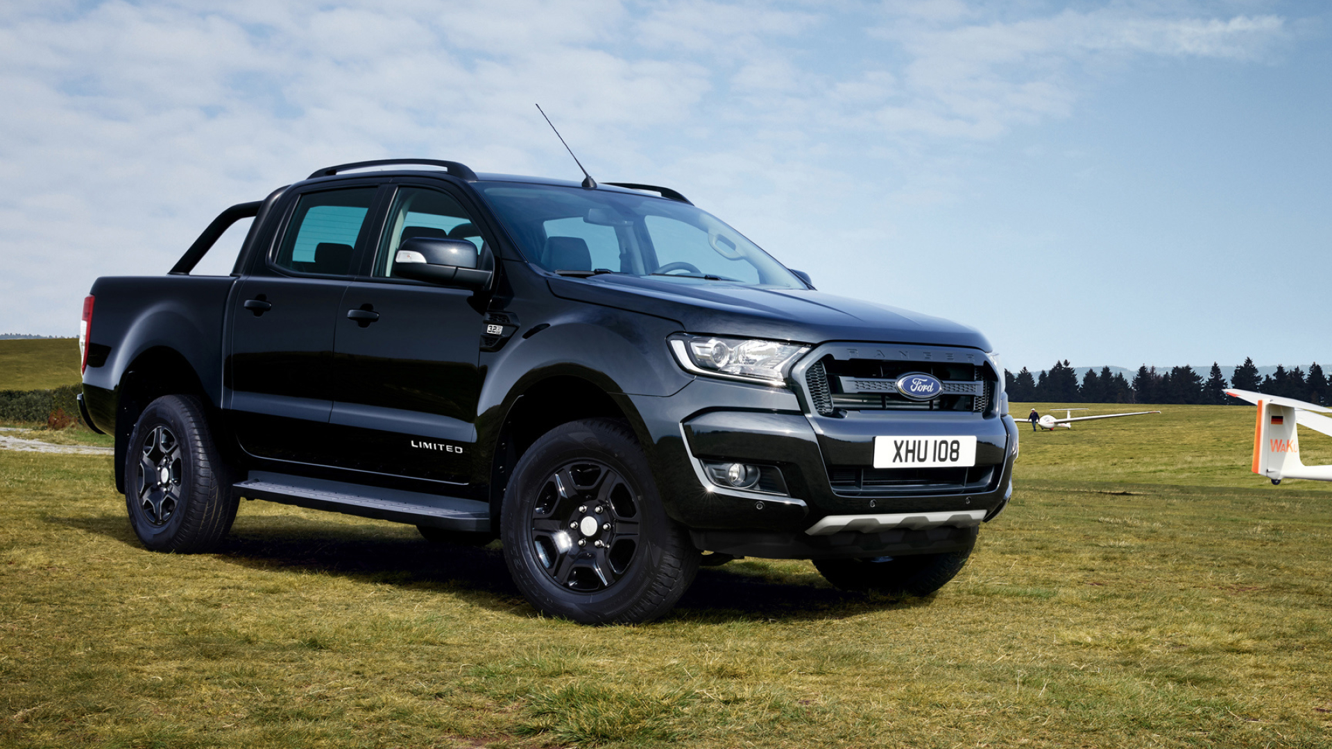Ford Ranger: The first-generation had five trim levels: S, Ranger, XL, XLS, and XLT. 1920x1080 Full HD Background.
