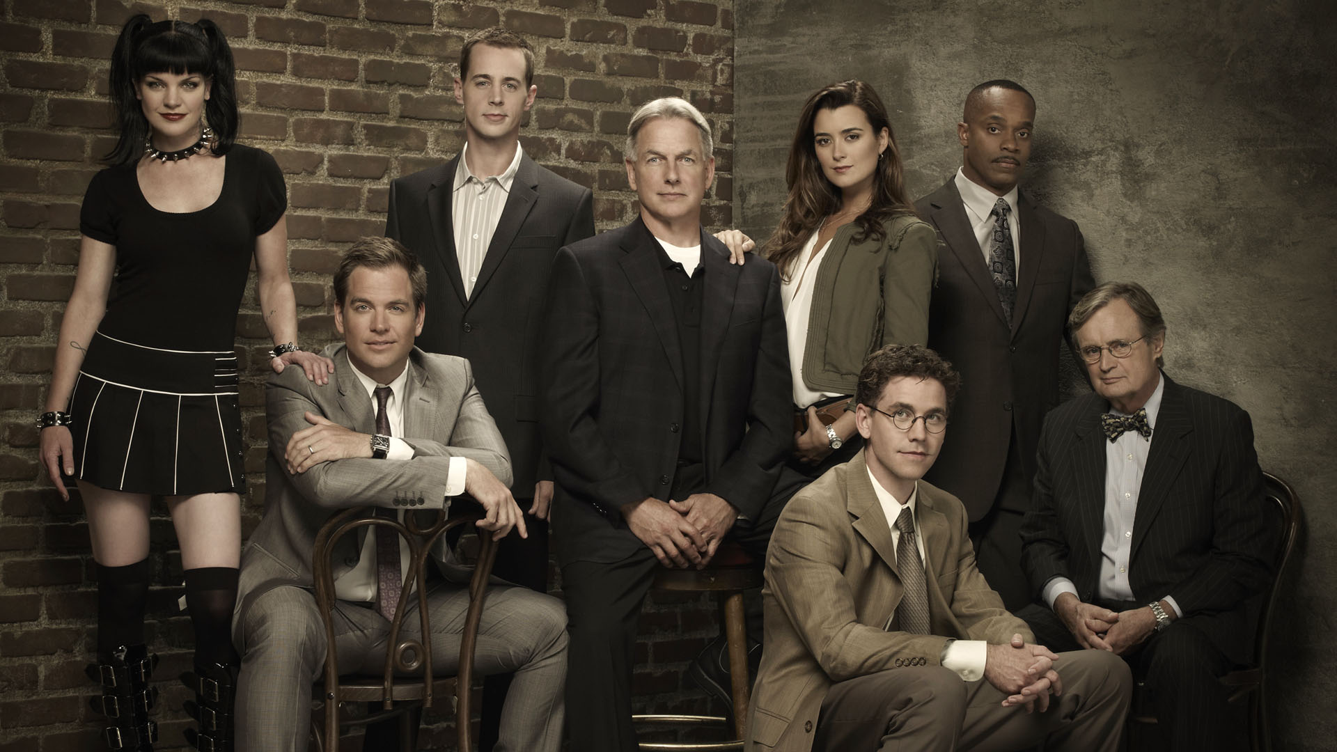 NCIS: Naval Criminal Investigative Service: The most-watched television series in the U.S., Voted America's favorite television show in an online Harris Poll. 1920x1080 Full HD Background.