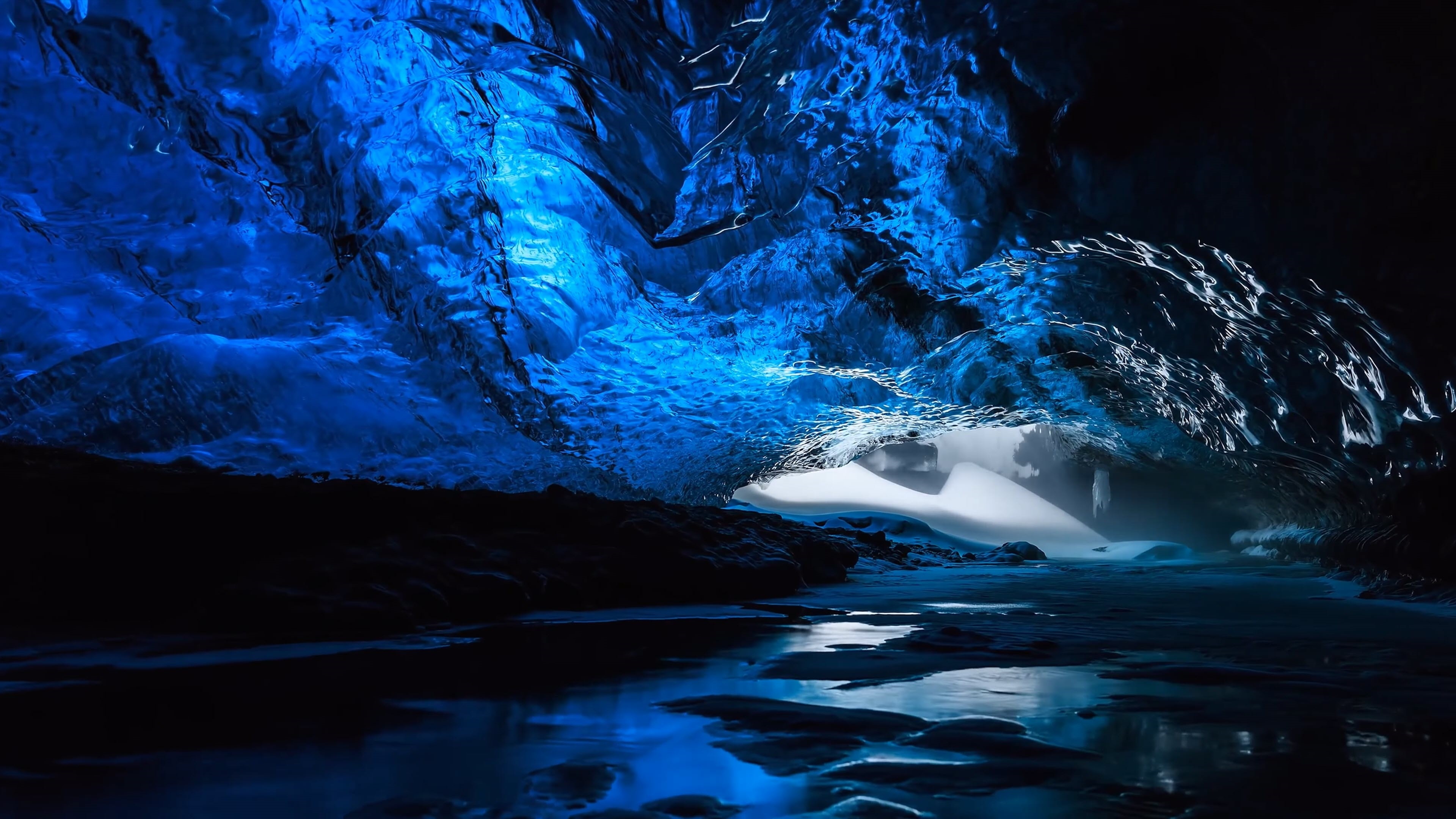 Majestic ice cave, Skaftafell National Park, Iceland, 3840x2160 4K Desktop