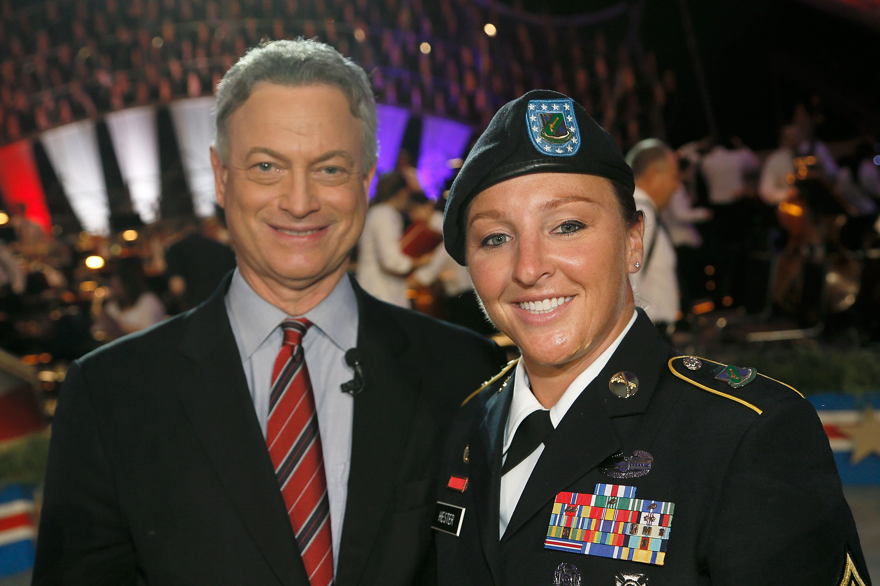 Gary Sinise, Break from Hollywood, Advocating for Troops, 3000x2000 HD Desktop