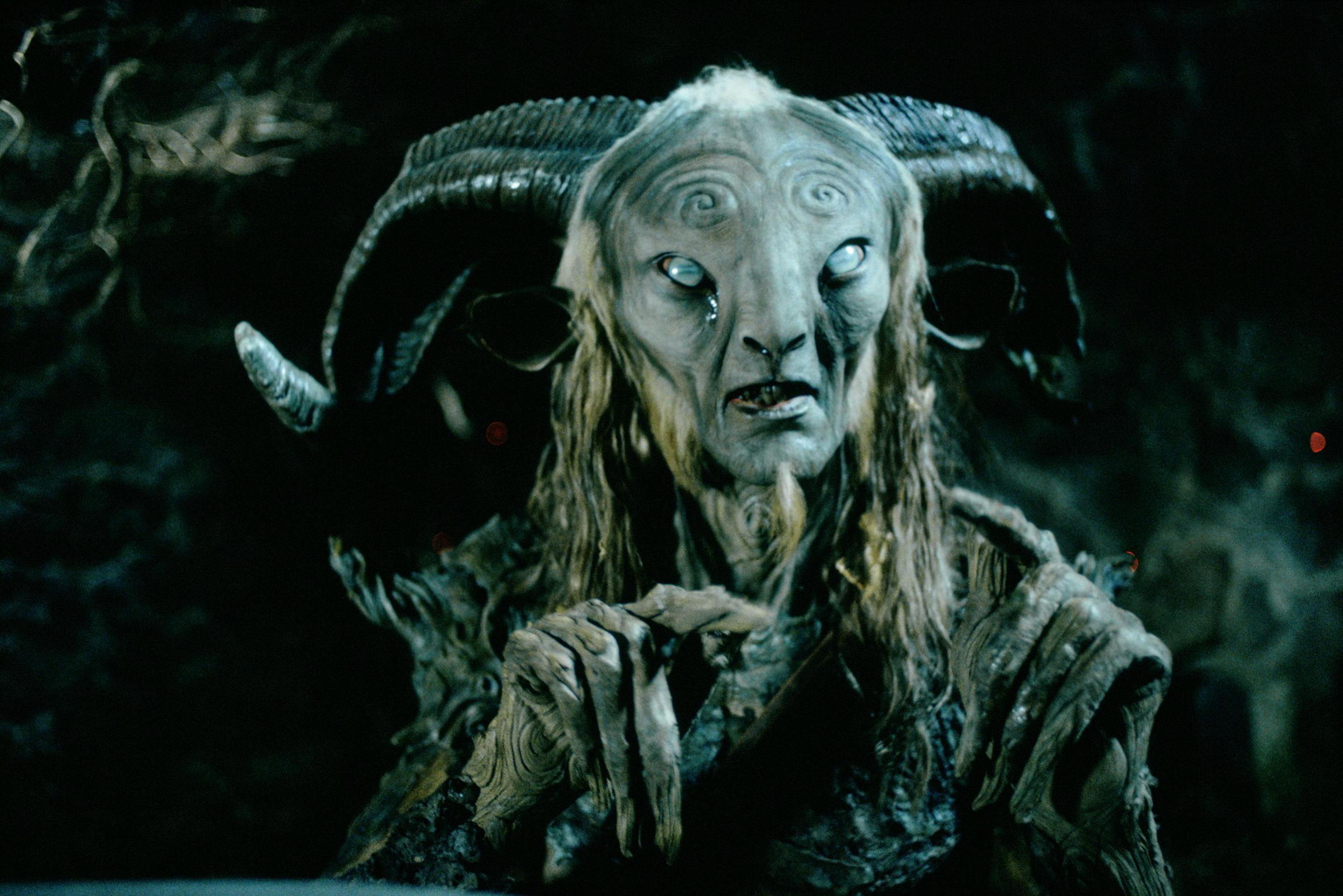 Pan's Labyrinth, Fan art on walls, Personal artistic expression, Movie-inspired drawings, 2880x1920 HD Desktop