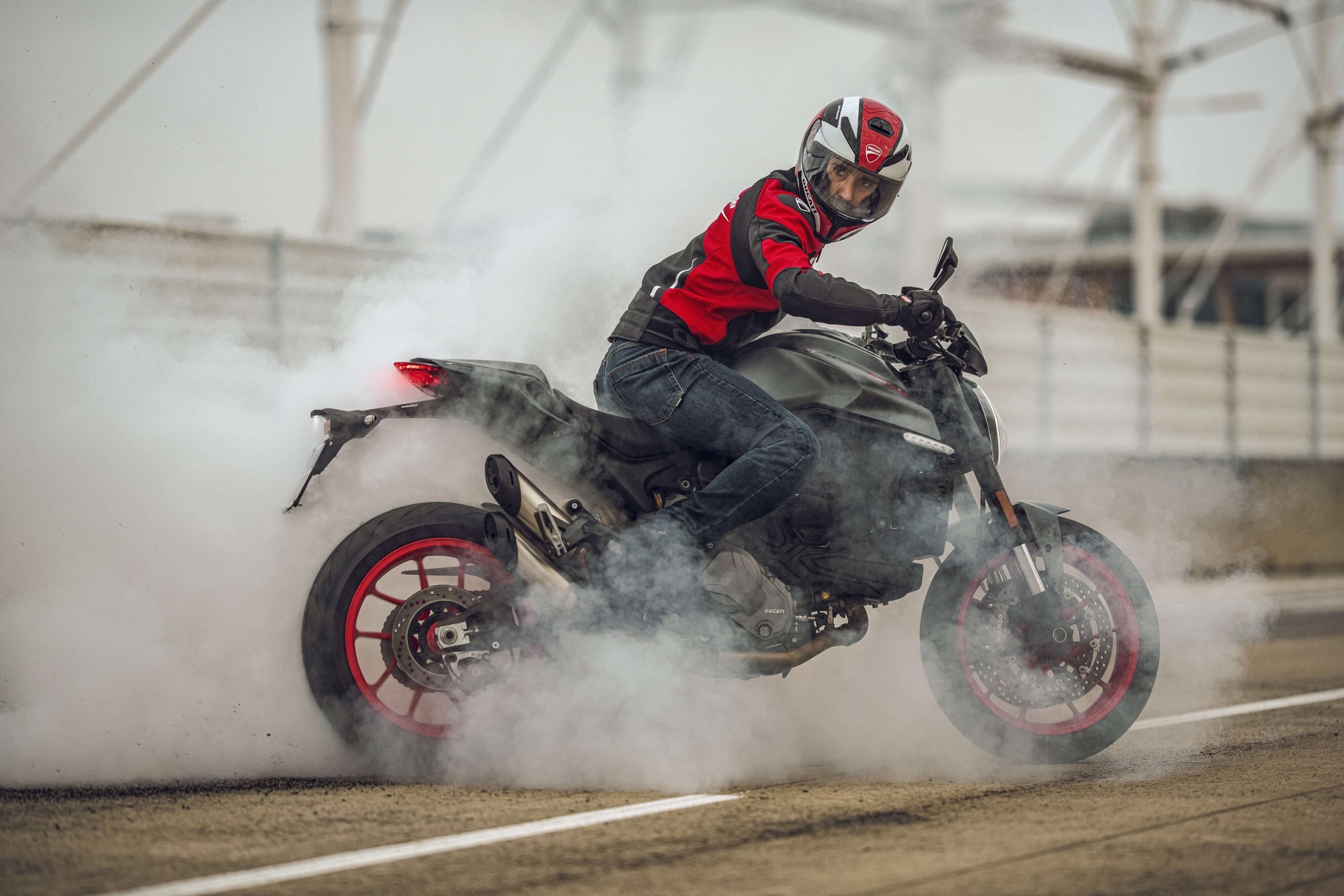 Ducati Monster, Neue Fr 2021, Leicht Kompakt, Essenziell, 2560x1710 HD Desktop