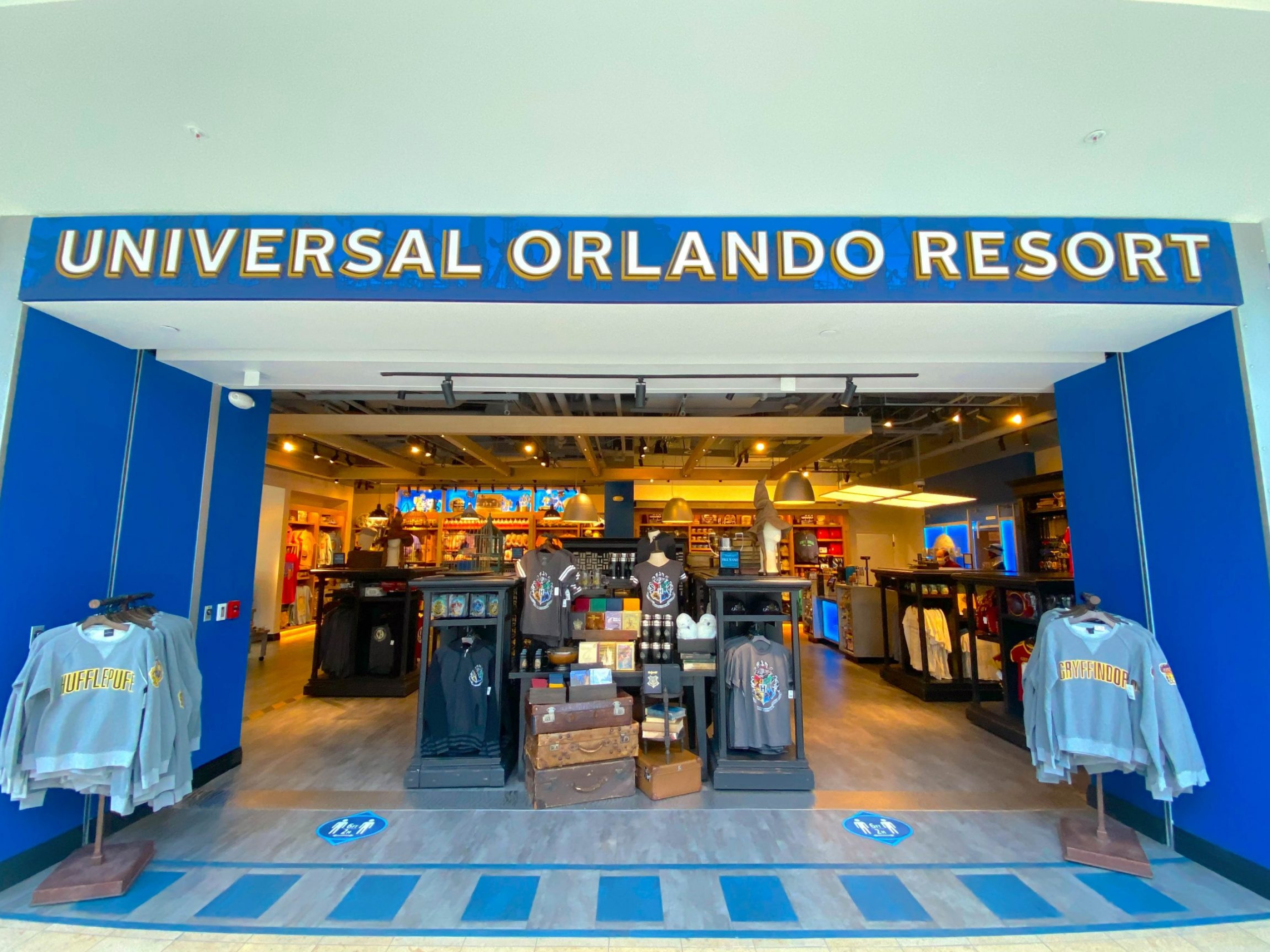 Orlando International Airport, 2021 Reopening, WDW, Universal Orlando Resort, 2560x1920 HD Desktop