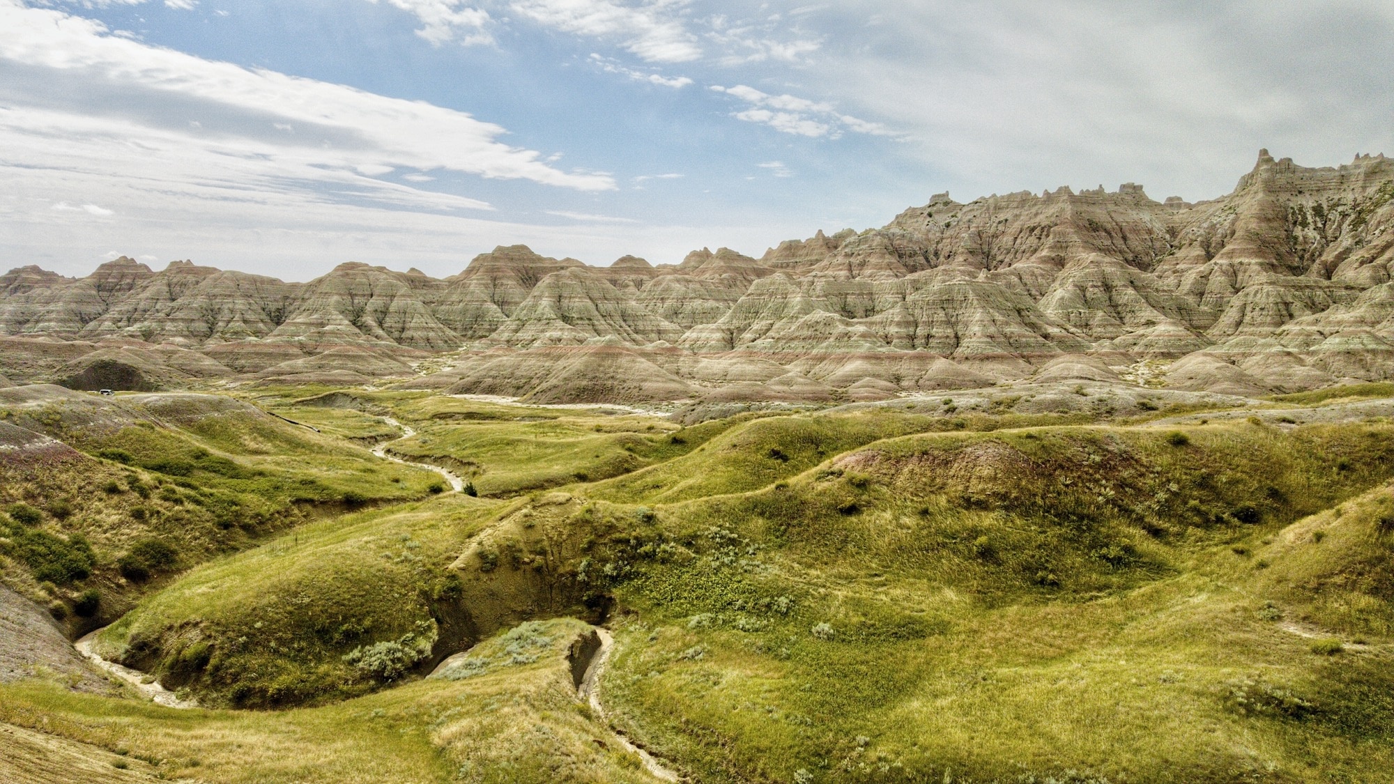 Badlands of South Dakota, Inspiring wallpaper, HD background, Western beauty, 2000x1130 HD Desktop