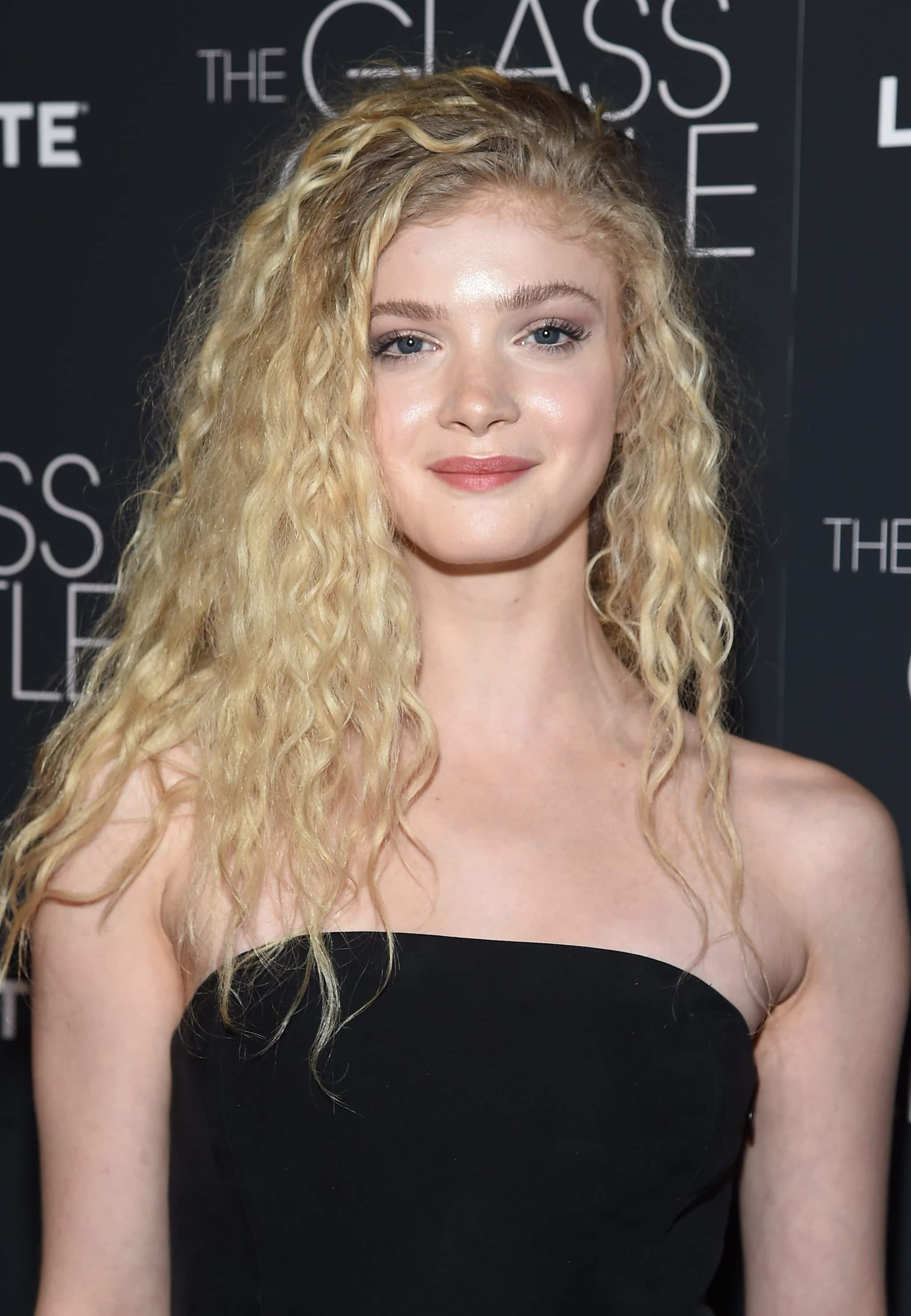 Elena Kampouris biography, Height and life story, 2050x2960 HD Phone