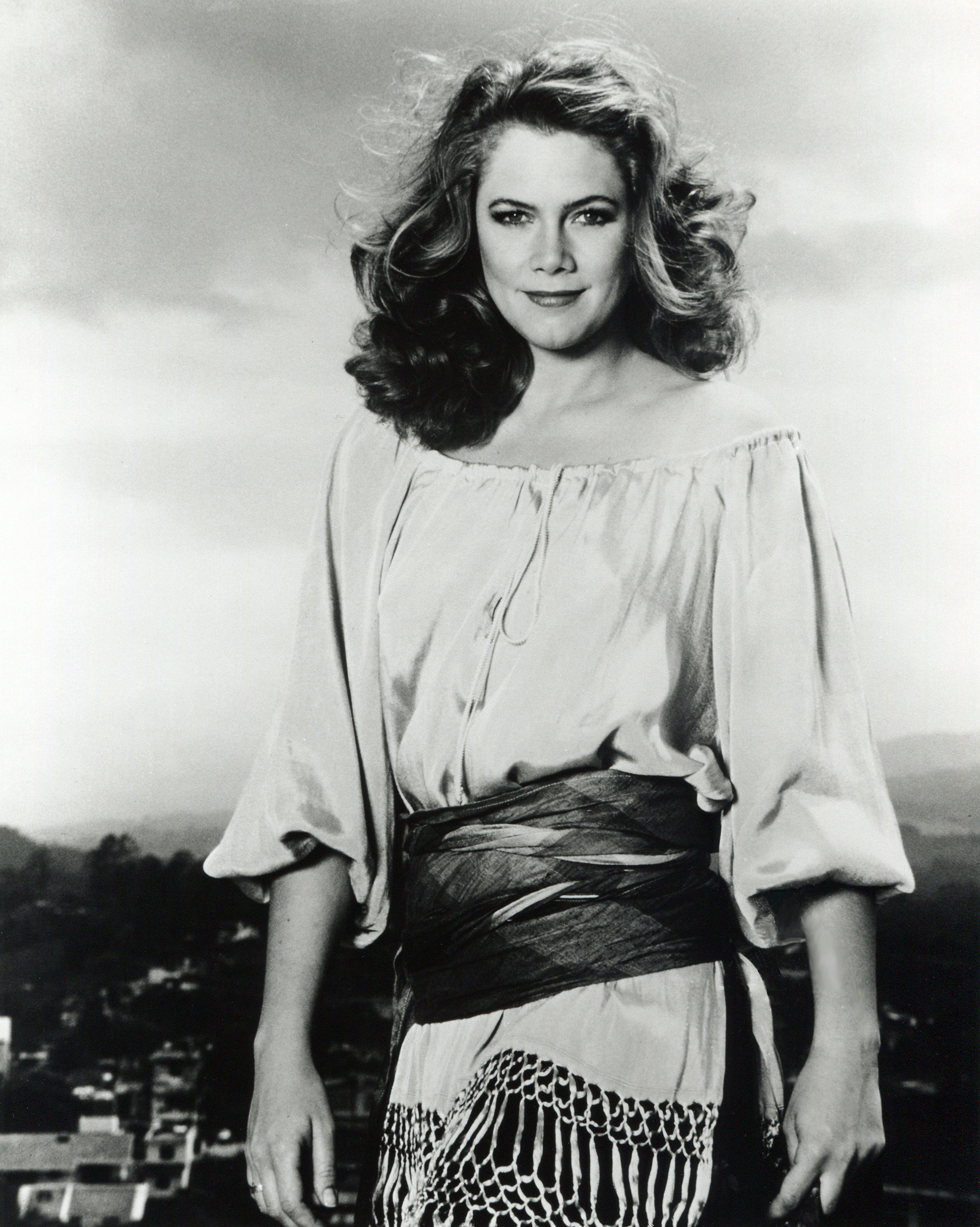 Kathleen Turner: Won a Golden Globe for her role in the Romancing The Stone (1984). 2050x2560 HD Background.
