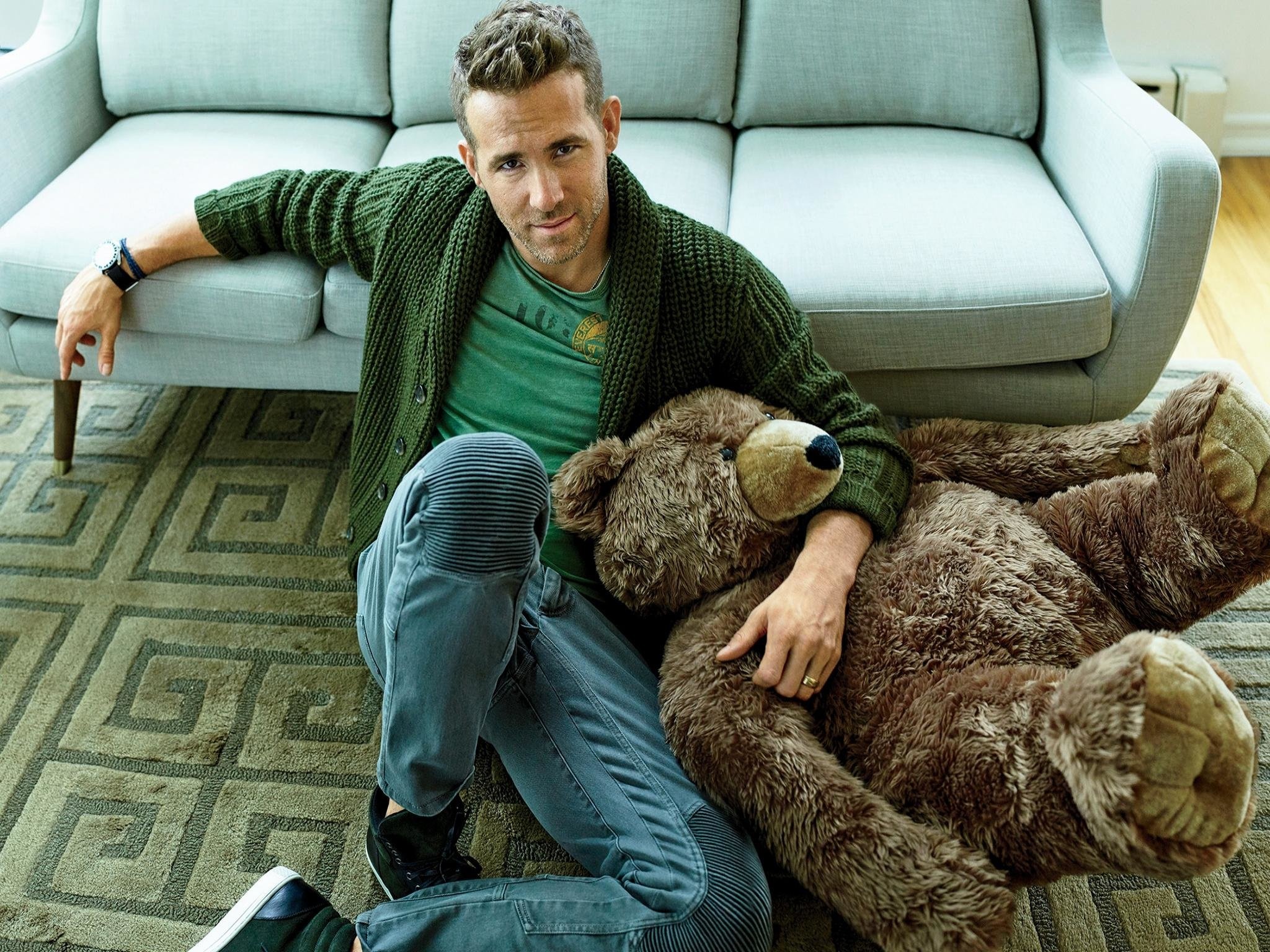 Ryan Reynolds: Had a recurring role in The Odyssey as Macro. 2050x1540 HD Wallpaper.