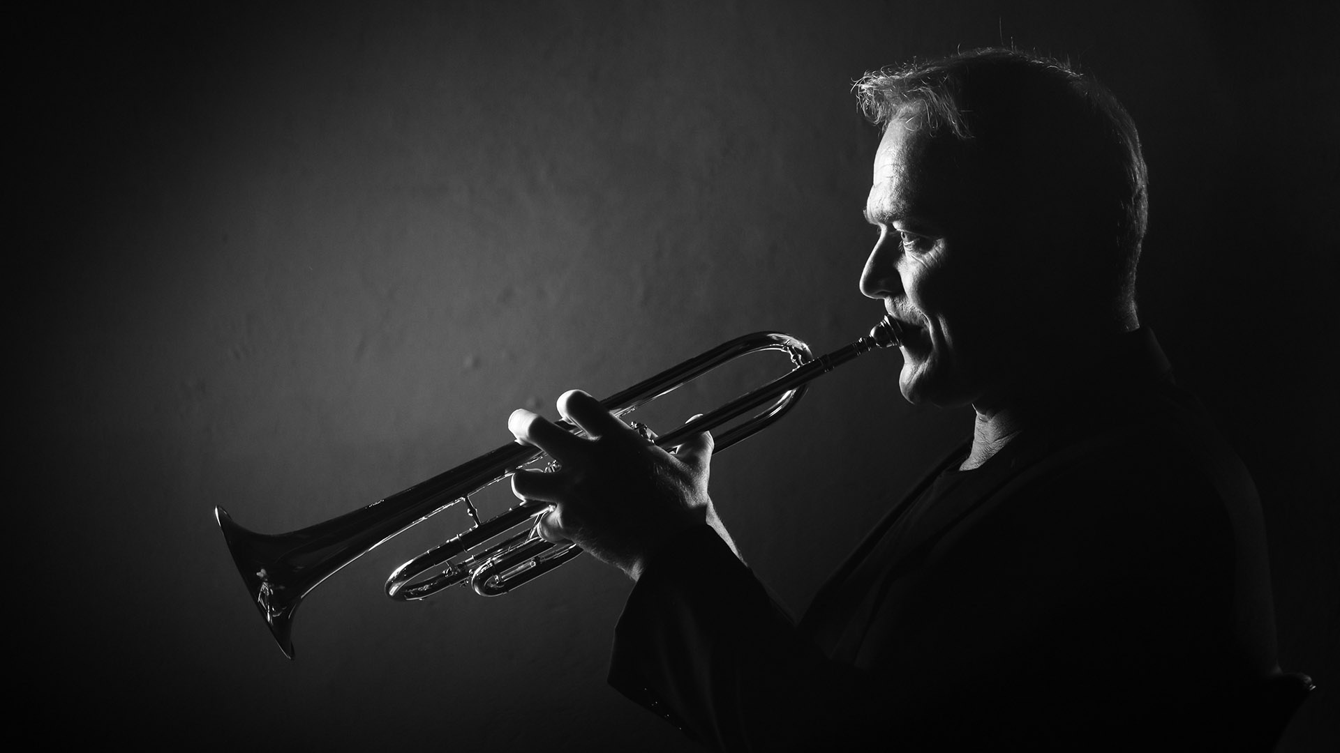 Trumpet: Gabor Tarkovi, The Berlin Philharmonic Brass Trio, Professor for Trumpet at the Berlin University of the Arts. 1920x1080 Full HD Background.