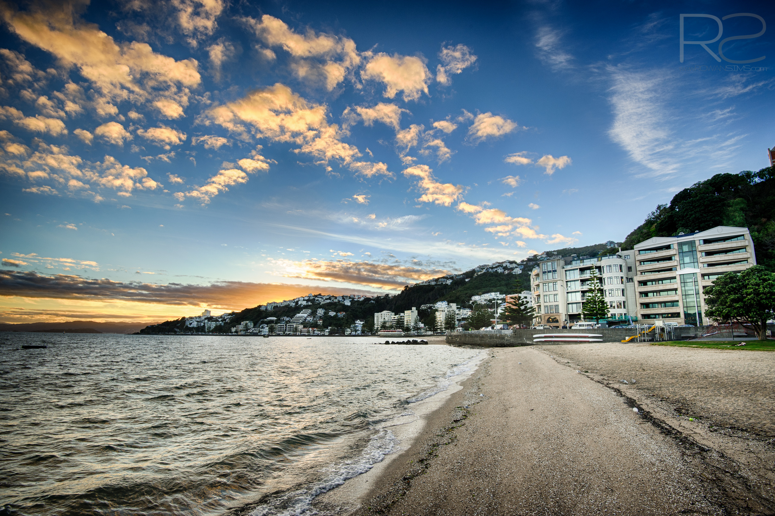 Wellington, New Zealand, Oriental Bay, Coastal scenery, 2560x1710 HD Desktop