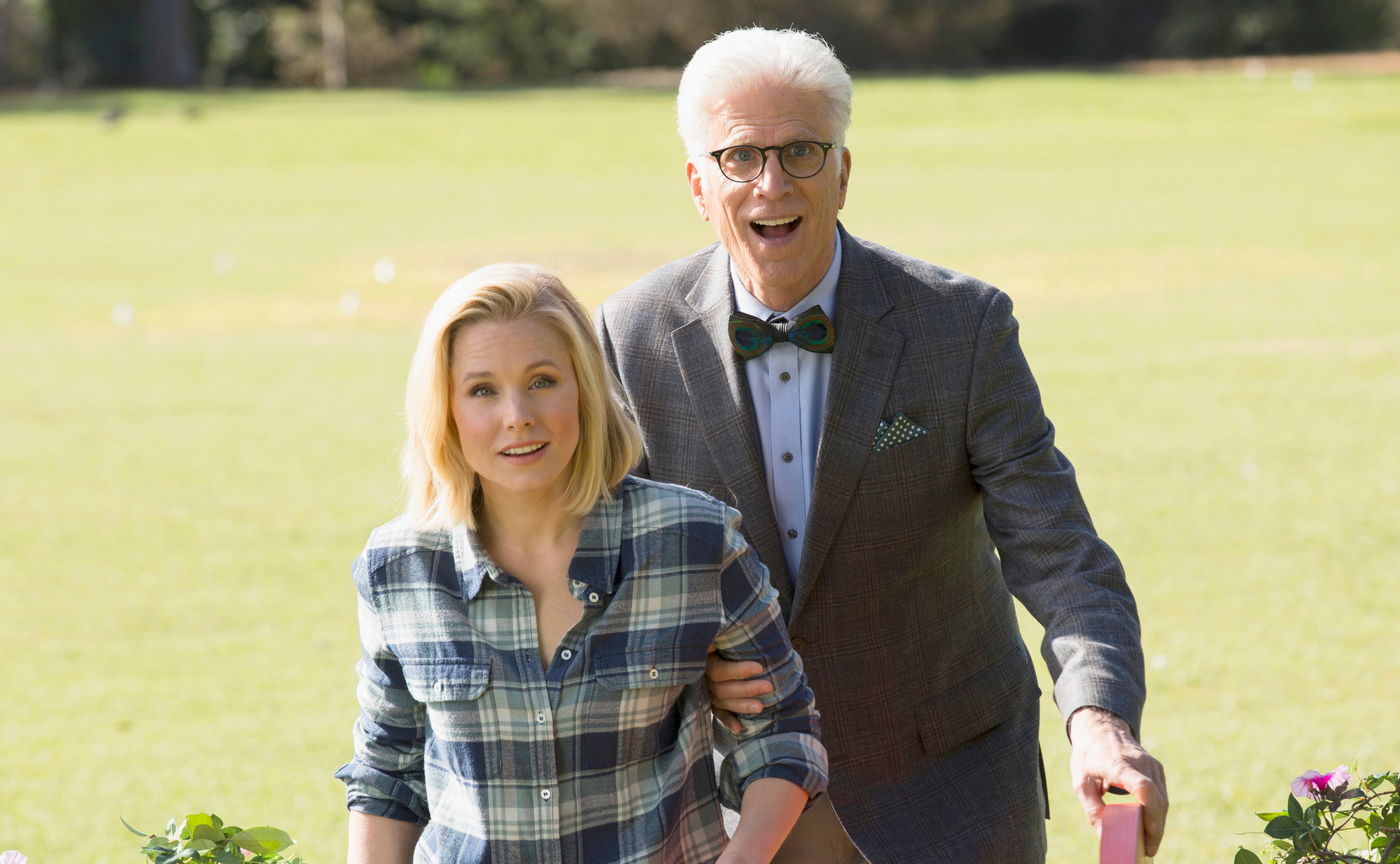 The Good Place TV series, Review by The New York Times, 2050x1270 HD Desktop