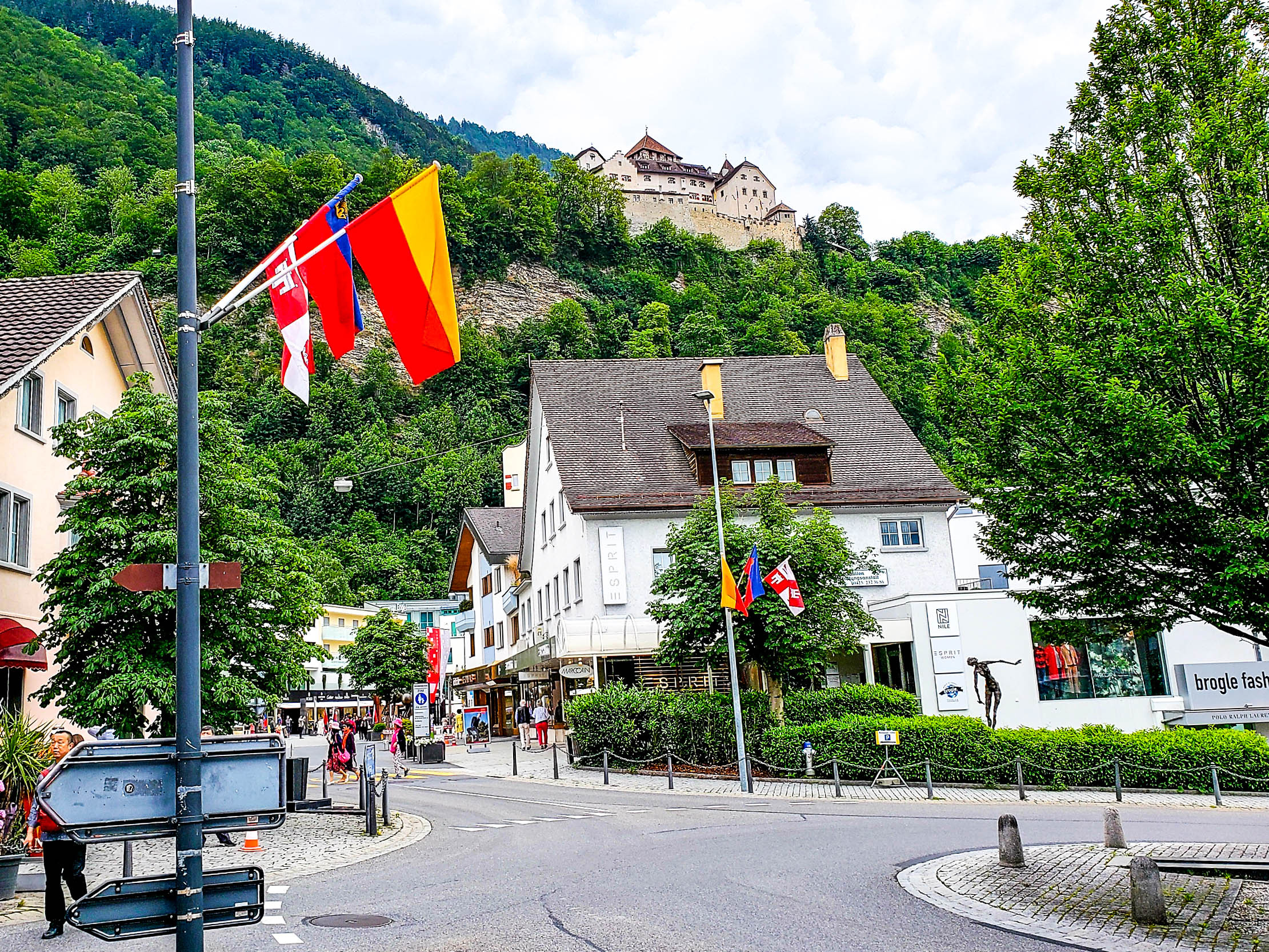 Bregenz to Vaduz, Day trip, Gritty travel blog, Austria to Liechtenstein, 2230x1670 HD Desktop
