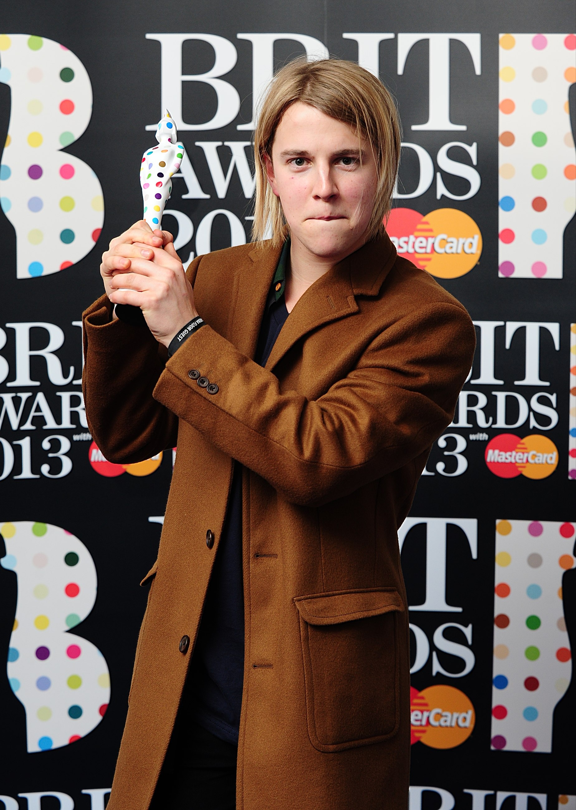 Tom Odell struggles, Anxiety support, Help others, Music inspiration, 1850x2600 HD Phone