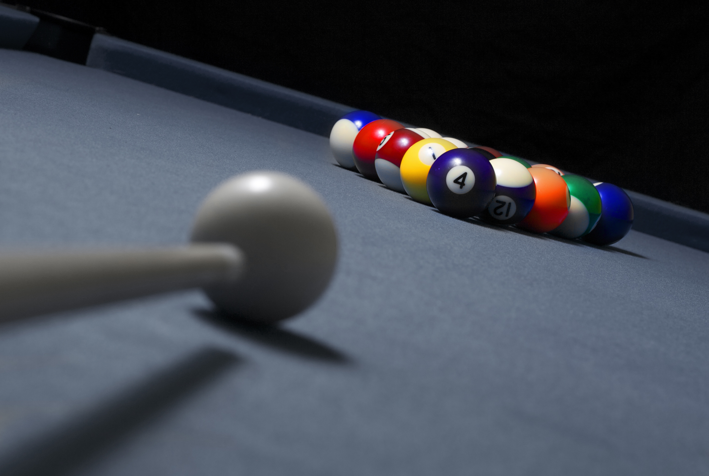 Pool (Cue Sports): Classic eight-ball, Seven solid-colored balls, seven striped balls, and the black 8 ball. 2920x1970 HD Wallpaper.