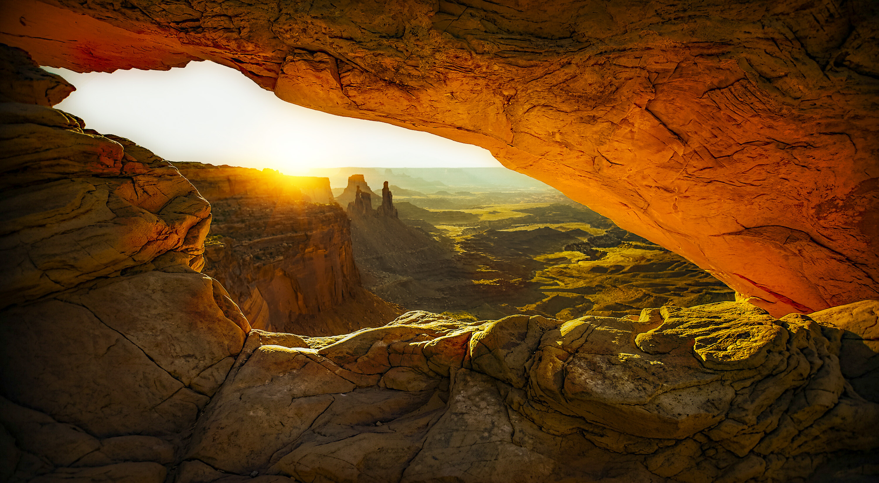 Geology: The Mesa Arch Sunrise in Canyonlands National Park, Northern San Juan County. 3000x1650 HD Wallpaper.