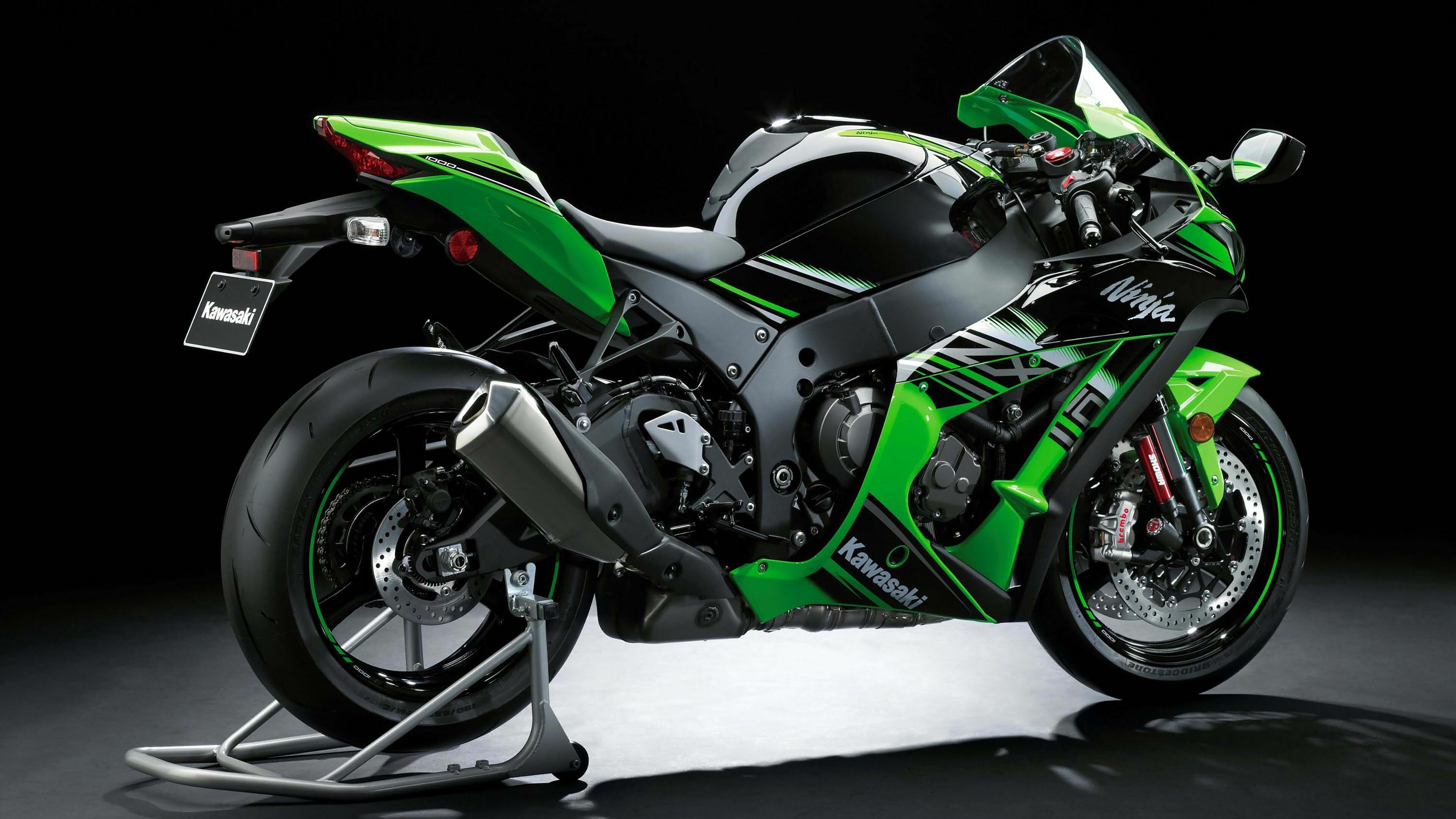 Kawasaki Ninja ZX: ZX10, With a top speed of 165 miles per hour, it was the fastest production motorcycle in 1988. 3840x2160 4K Wallpaper.