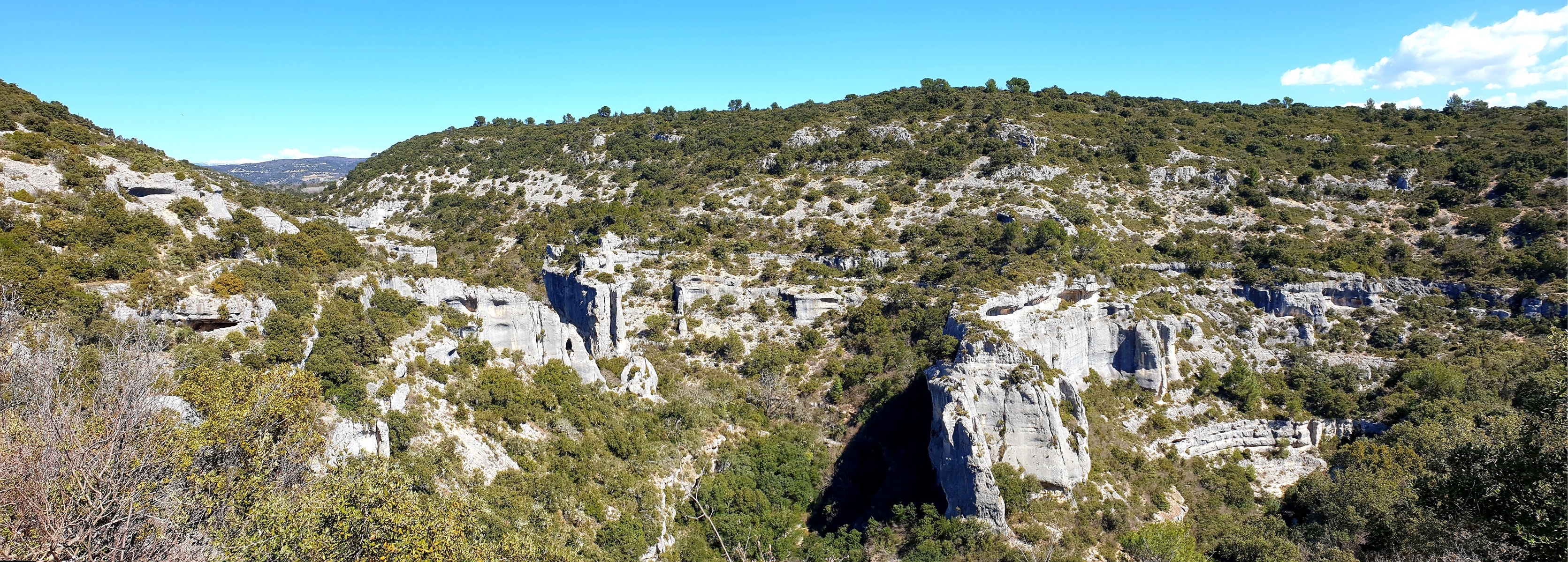 Luberon Regional Nature Park, Hiking trails, Travels, 3350x1200 Dual Screen Desktop